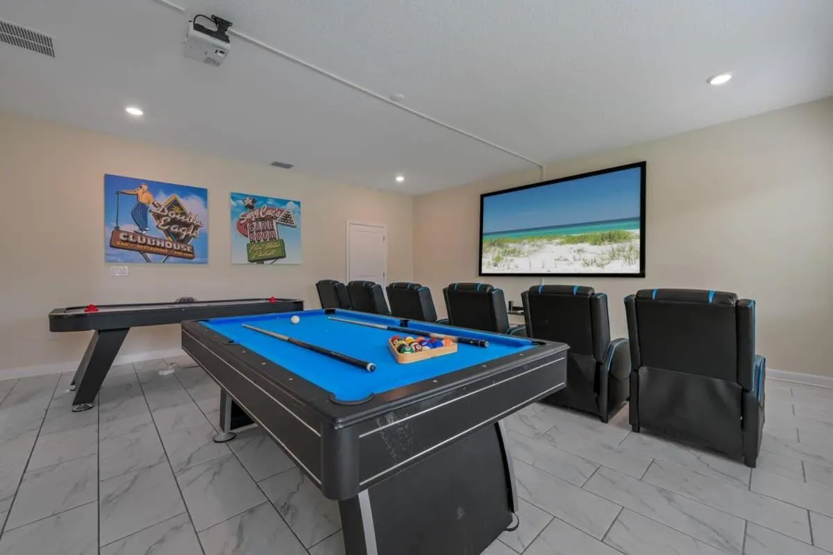 Charming Home Ideal Location Spacious Game Room
