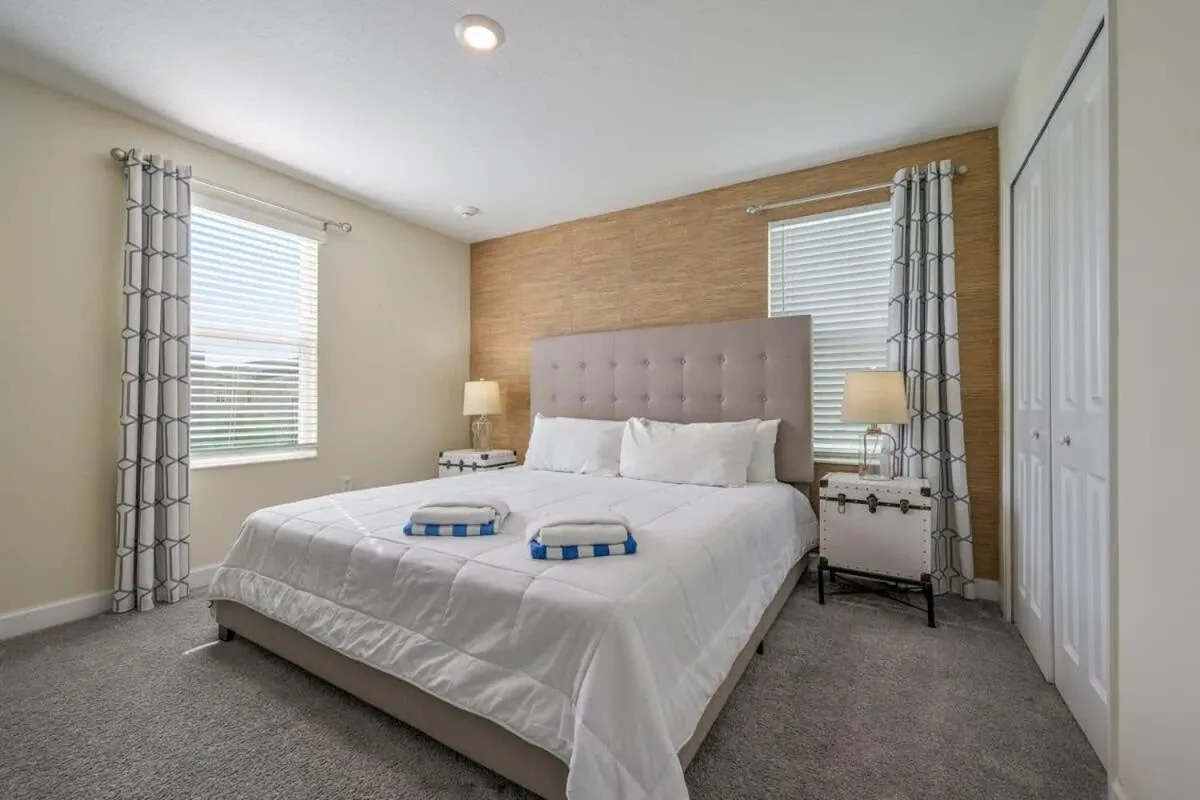 Bed in Charming Home Ideal Location Spacious Game Room