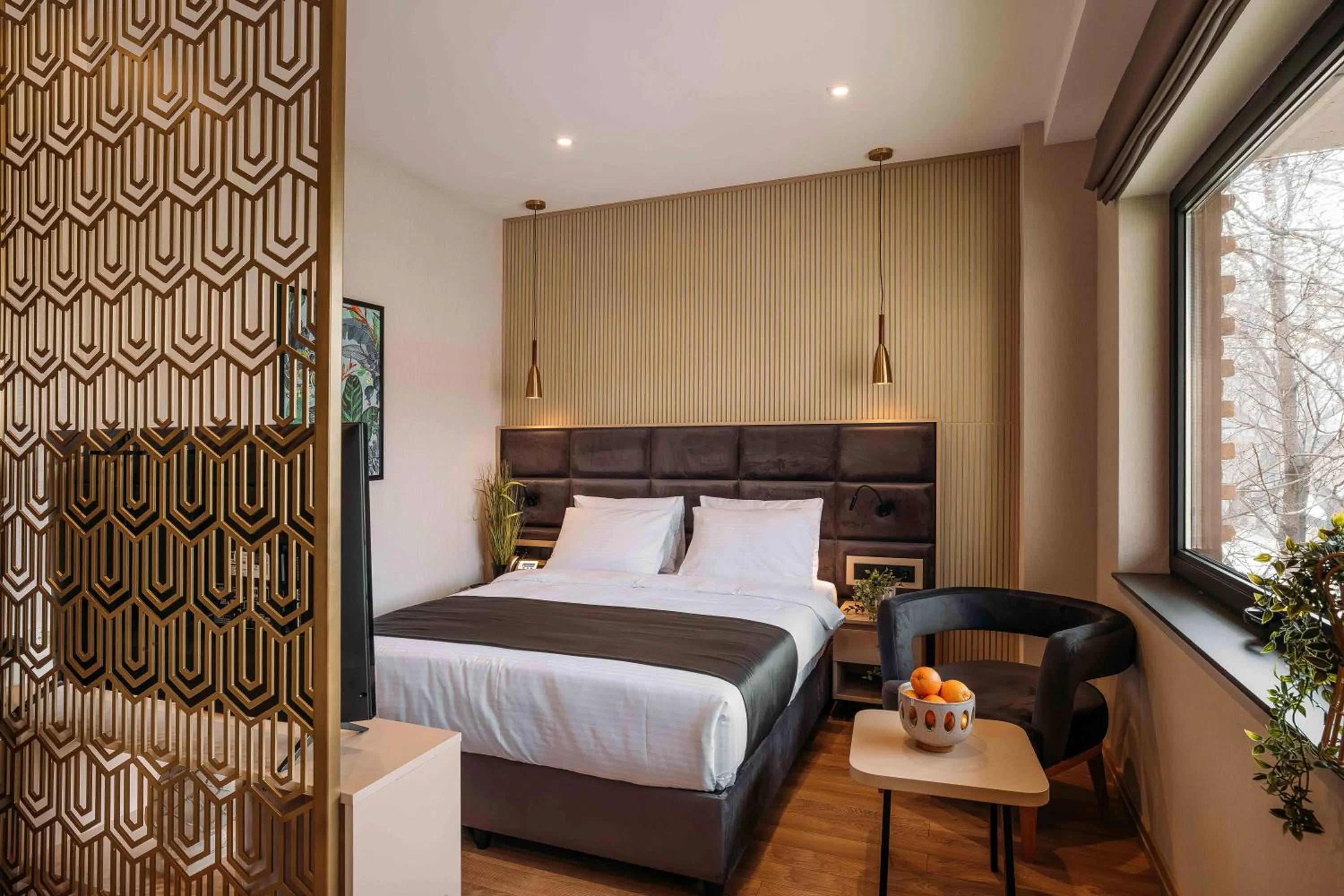 Bedroom, Bed in Hotel Monday by DNT Group