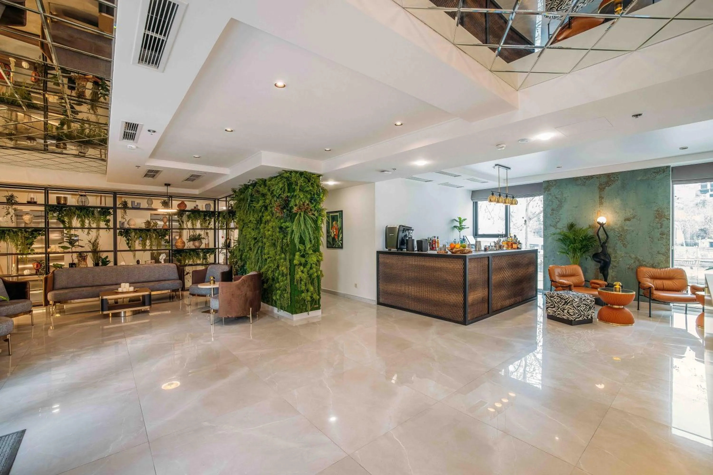 Lobby or reception in Hotel Monday by DNT Group