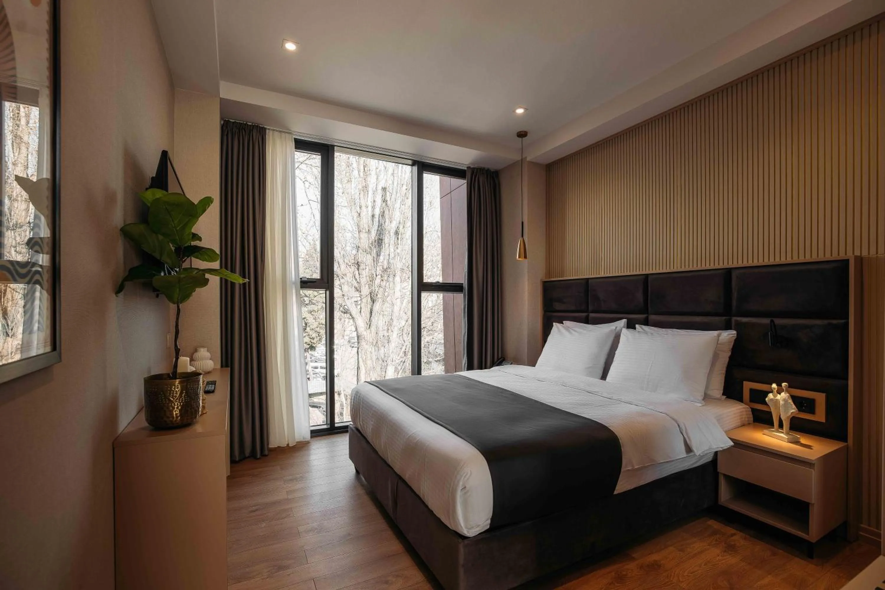 Bedroom, Bed in Hotel Monday by DNT Group