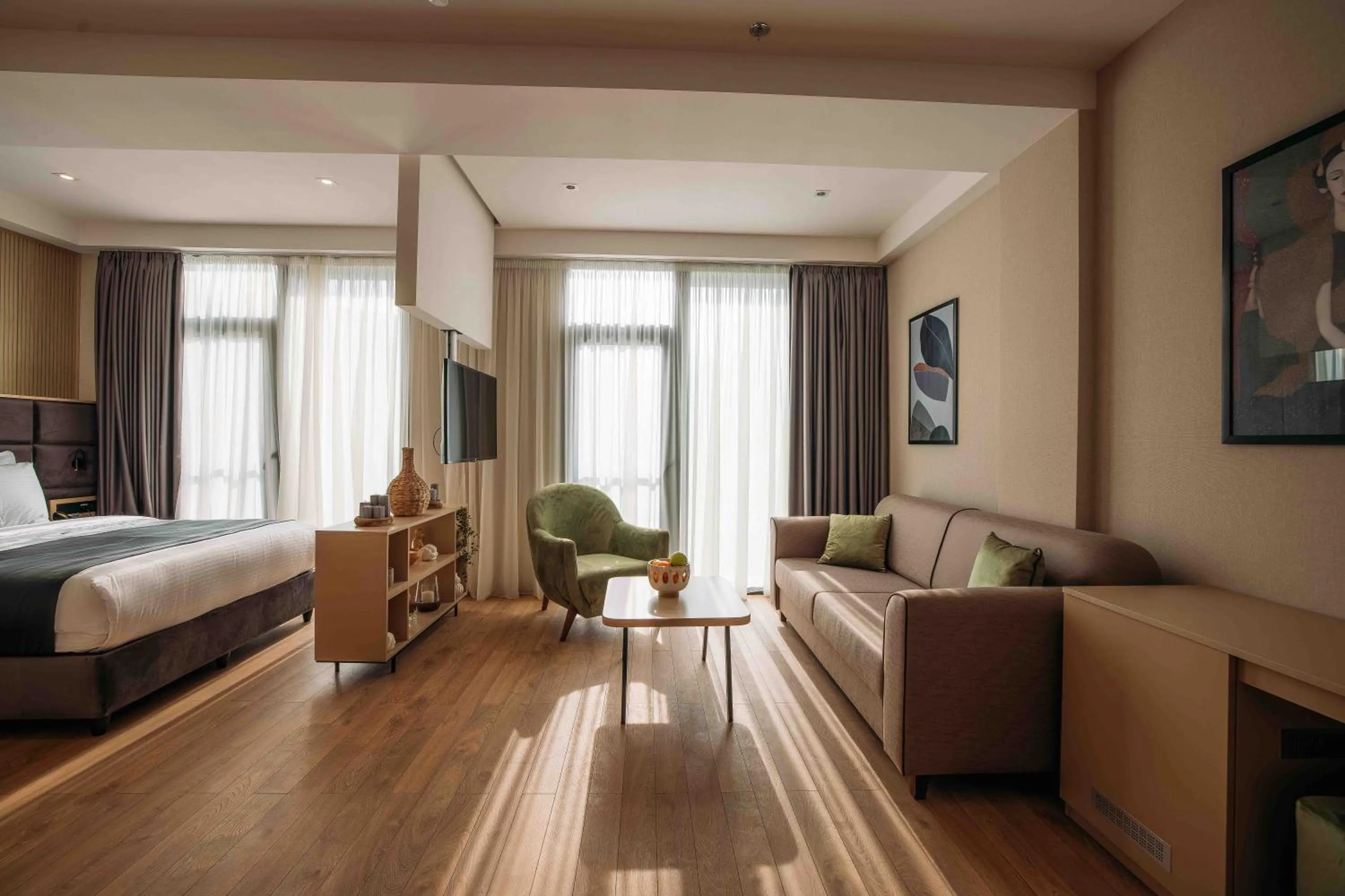 TV and multimedia, Bed in Hotel Monday by DNT Group