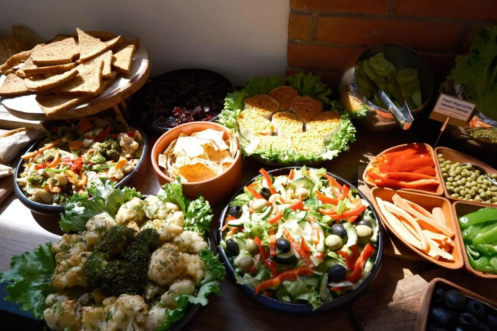 Food and drinks in Hotel Monday by DNT Group