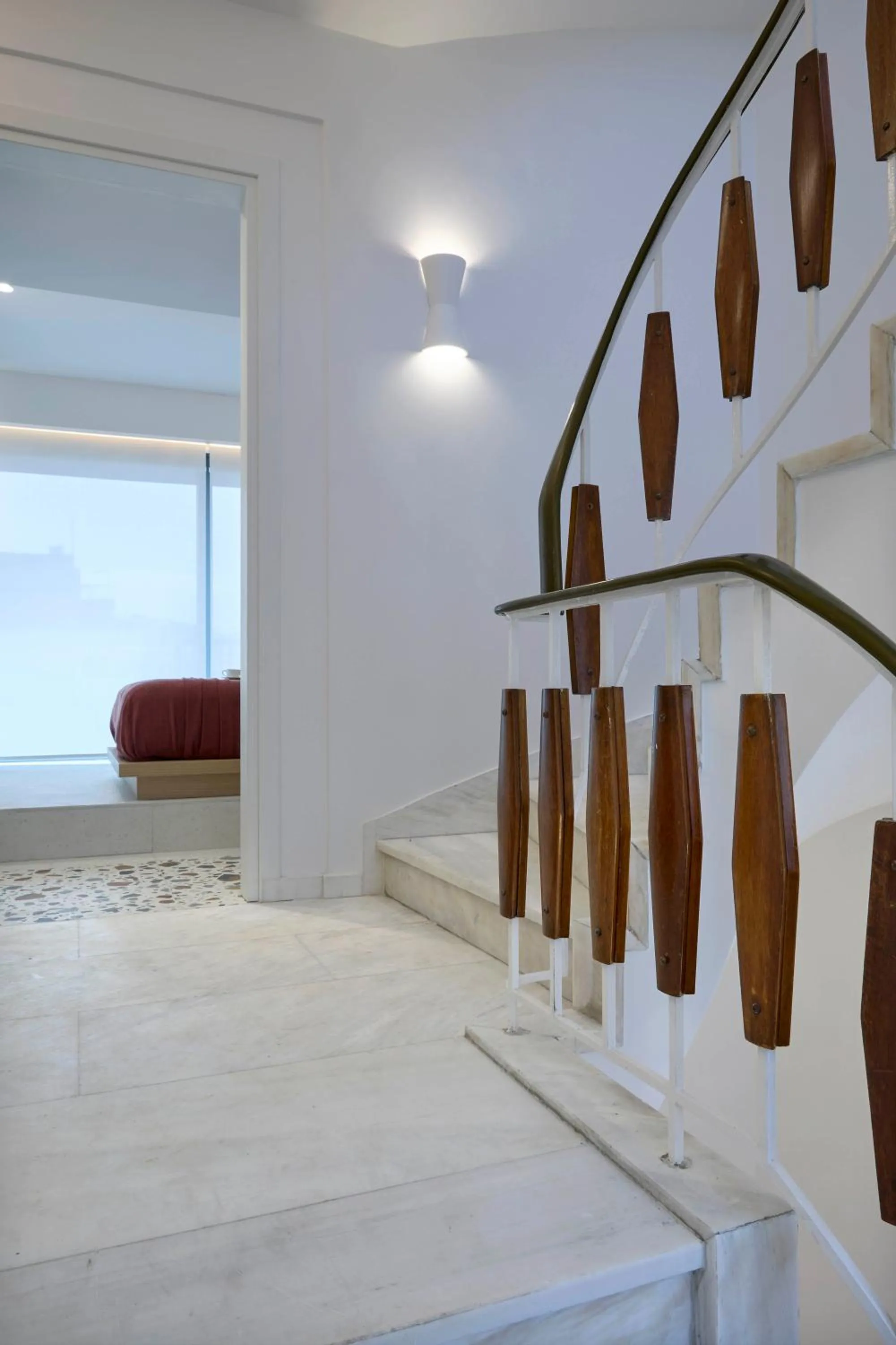 Facade/entrance in Twinn Downtown Piraeus, Santikos Collection