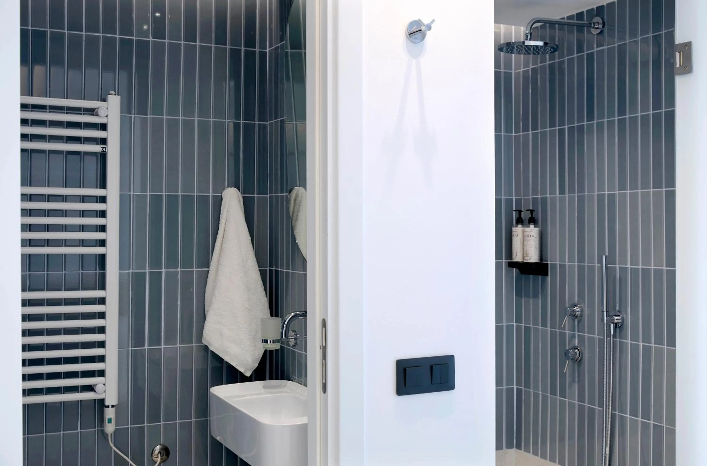 Bathroom in Twinn Downtown Piraeus, Santikos Collection