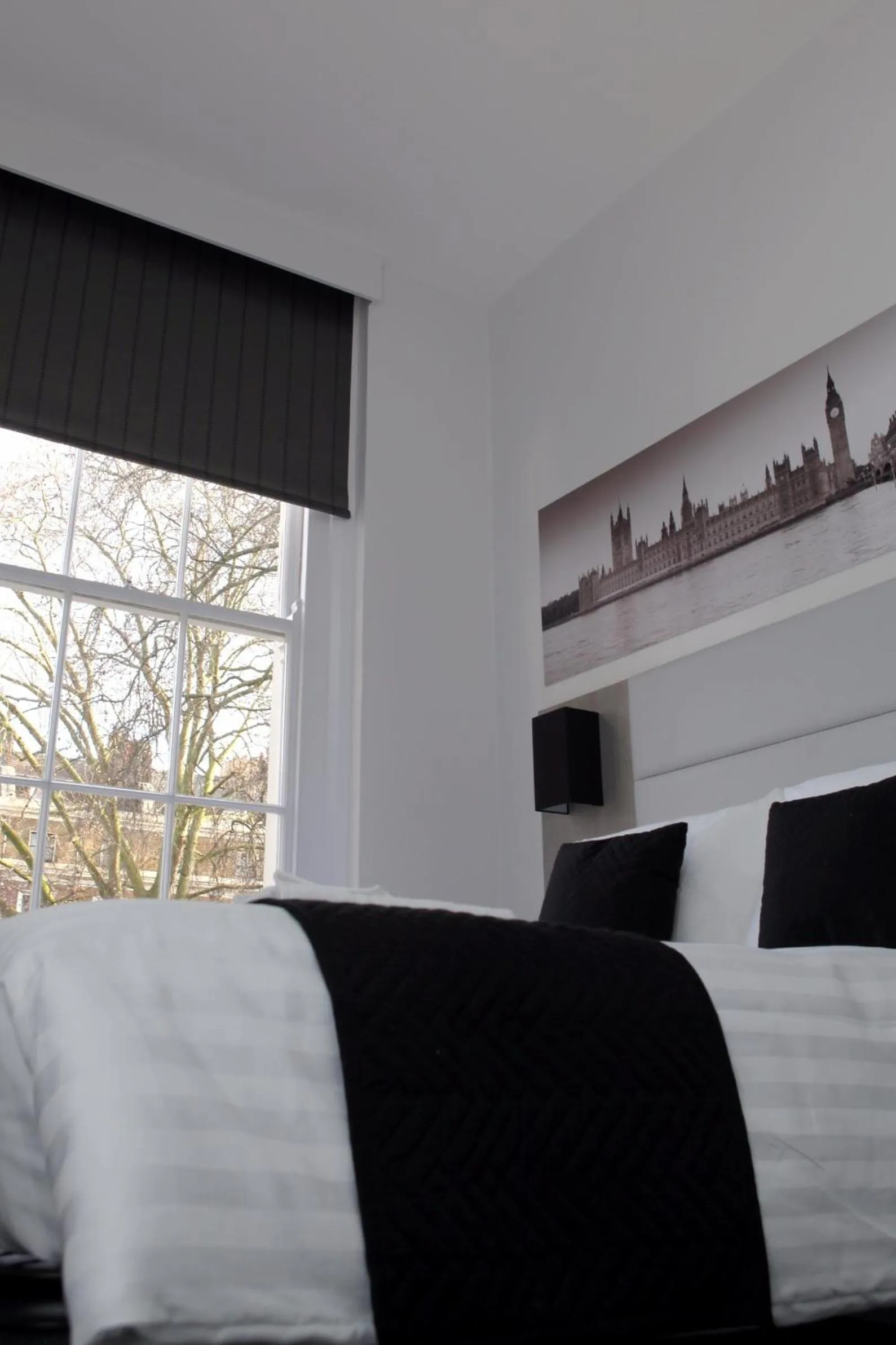 Decorative detail, Bed in The Omega Hotel