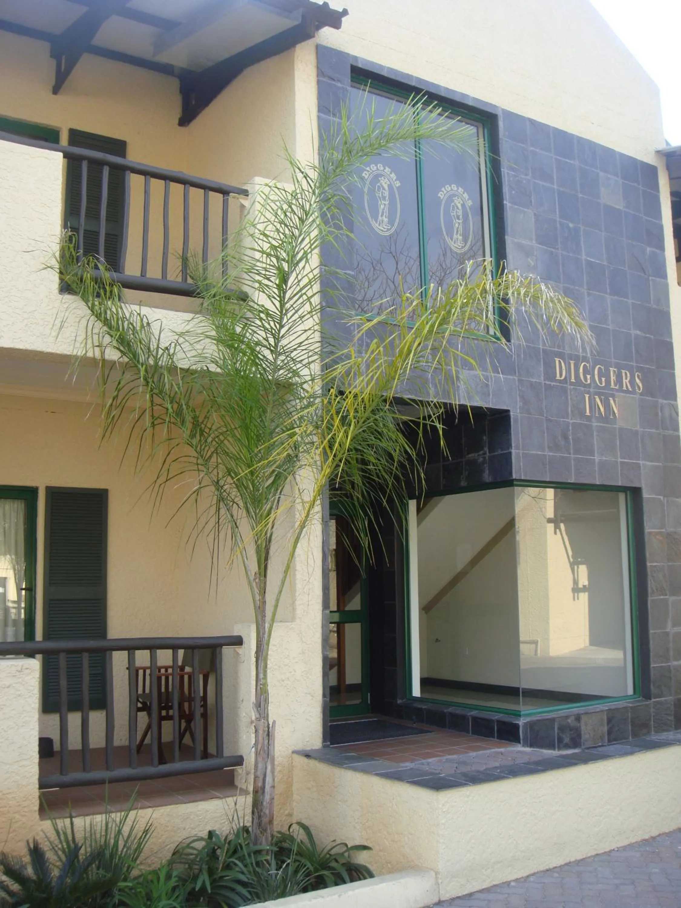 Facade/entrance in Diggers Inn