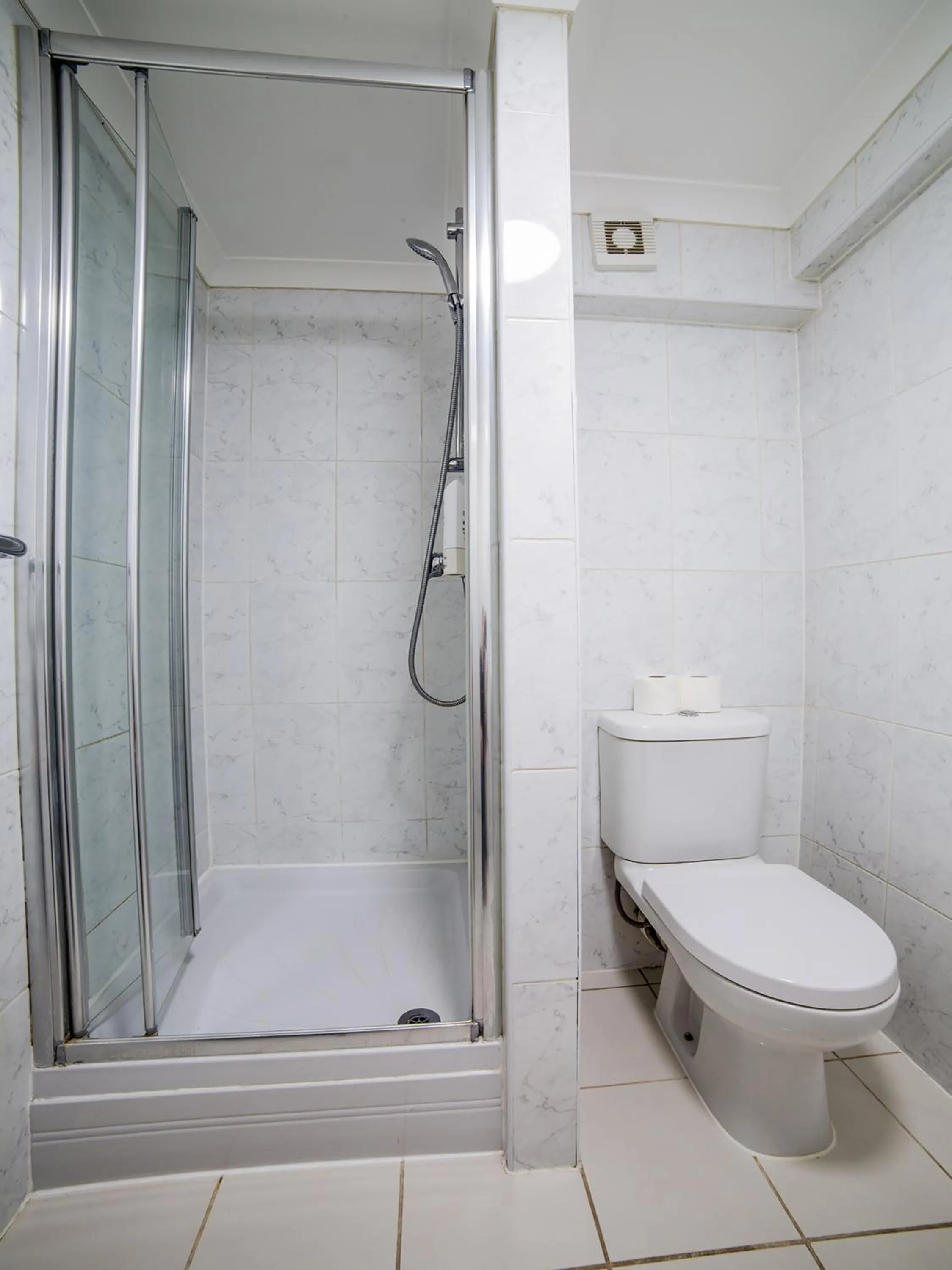 Bathroom in Elysee Hyde Park