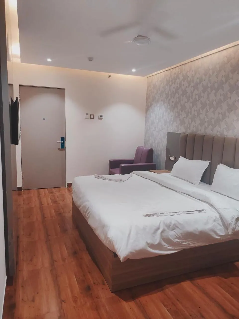 Bedroom in Hotel Sharma Regency