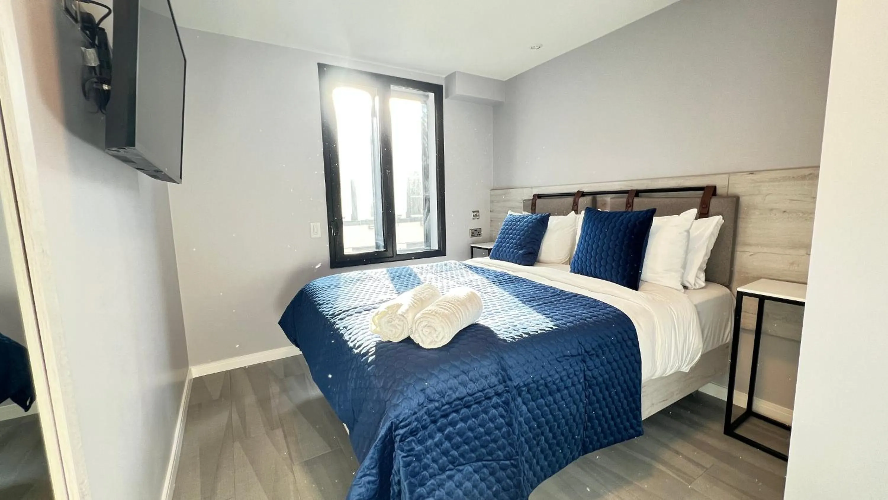 Bedroom, Bed in Wellington Temple Bar