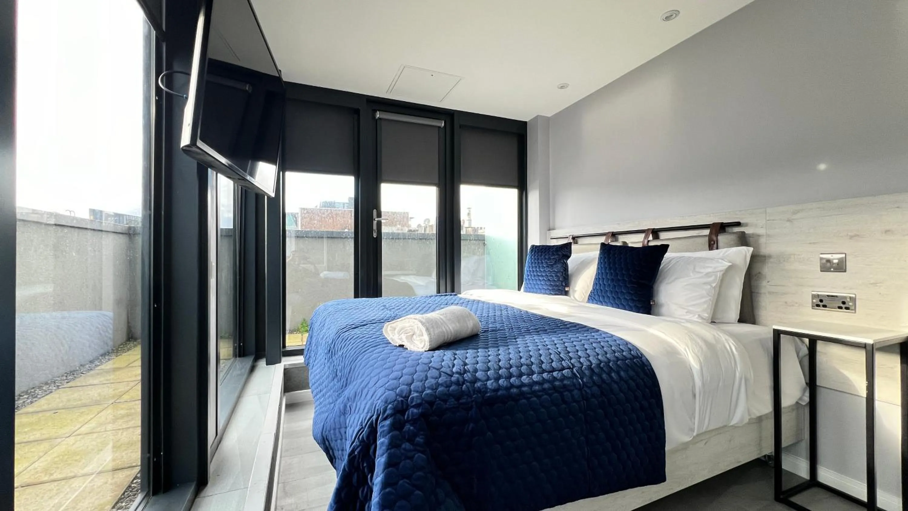 Bedroom, Bed in Wellington Temple Bar