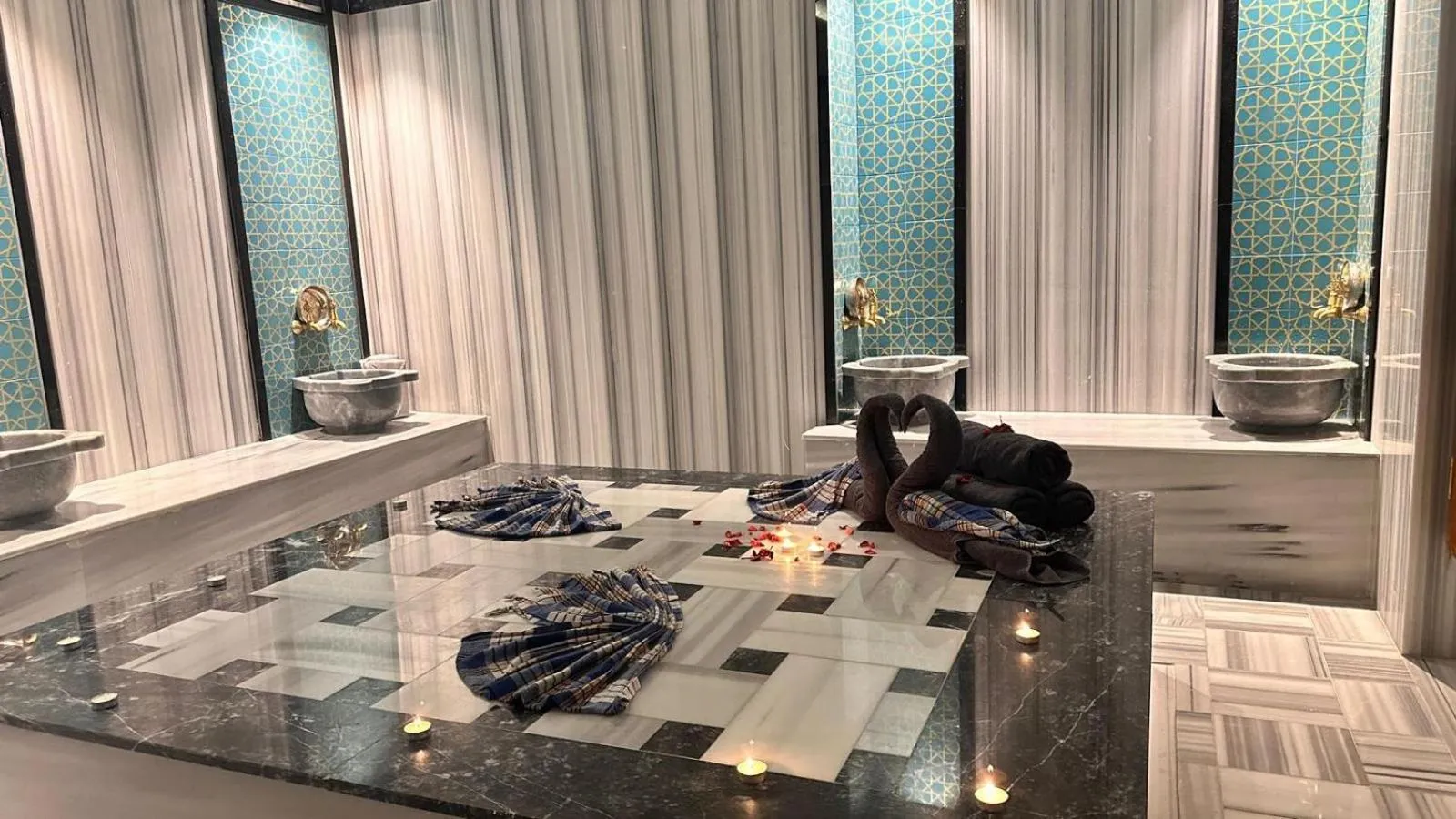 Public Bath in Cip Hotel & Spa - İstanbul Bakırköy City Center