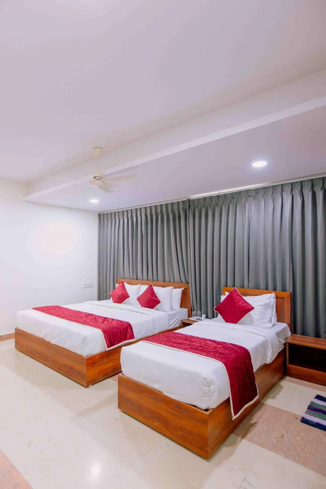 Bed in NO 7 Grandeur Hotel