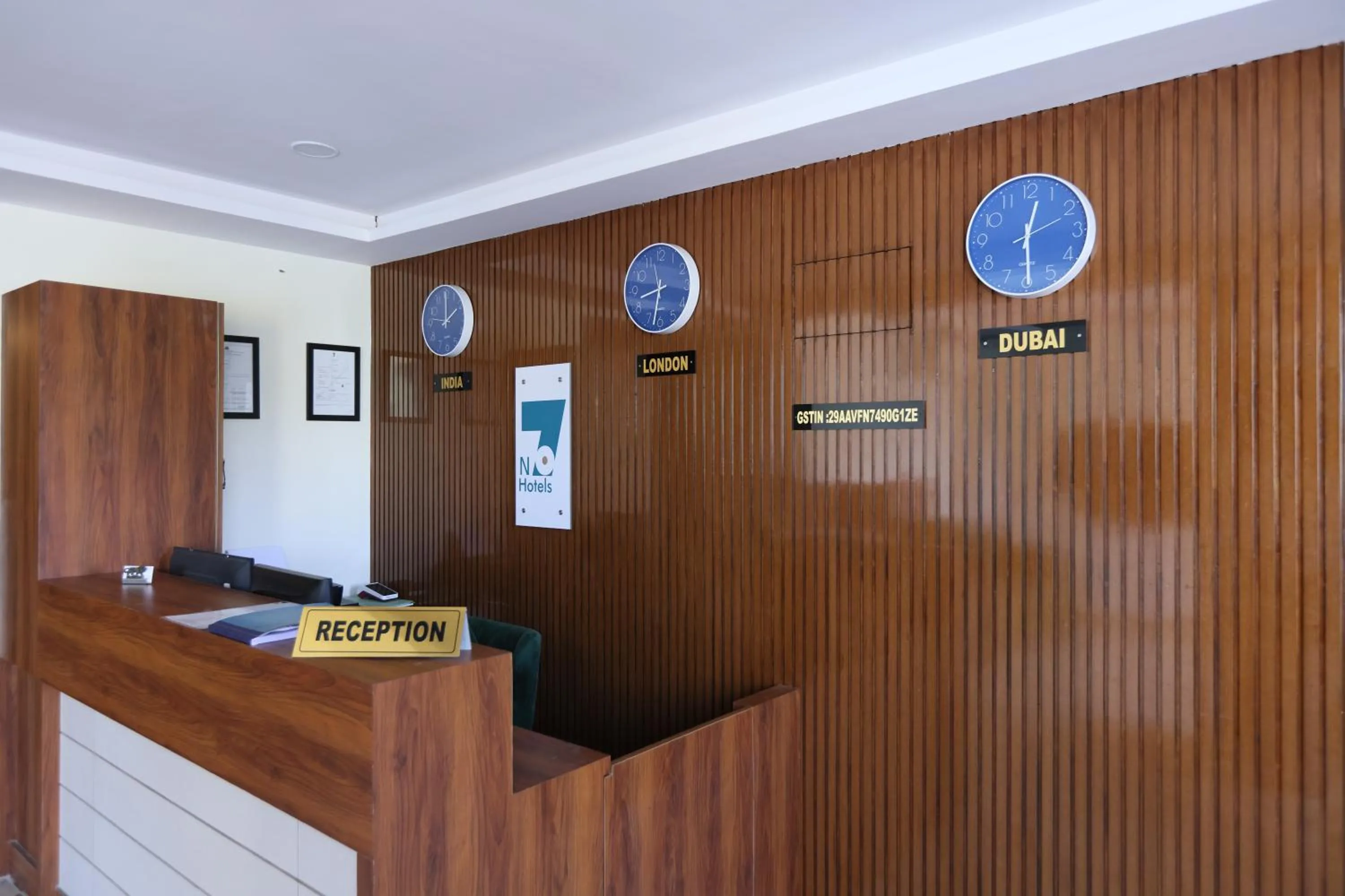 Lobby or reception in NO 7 Grandeur Hotel