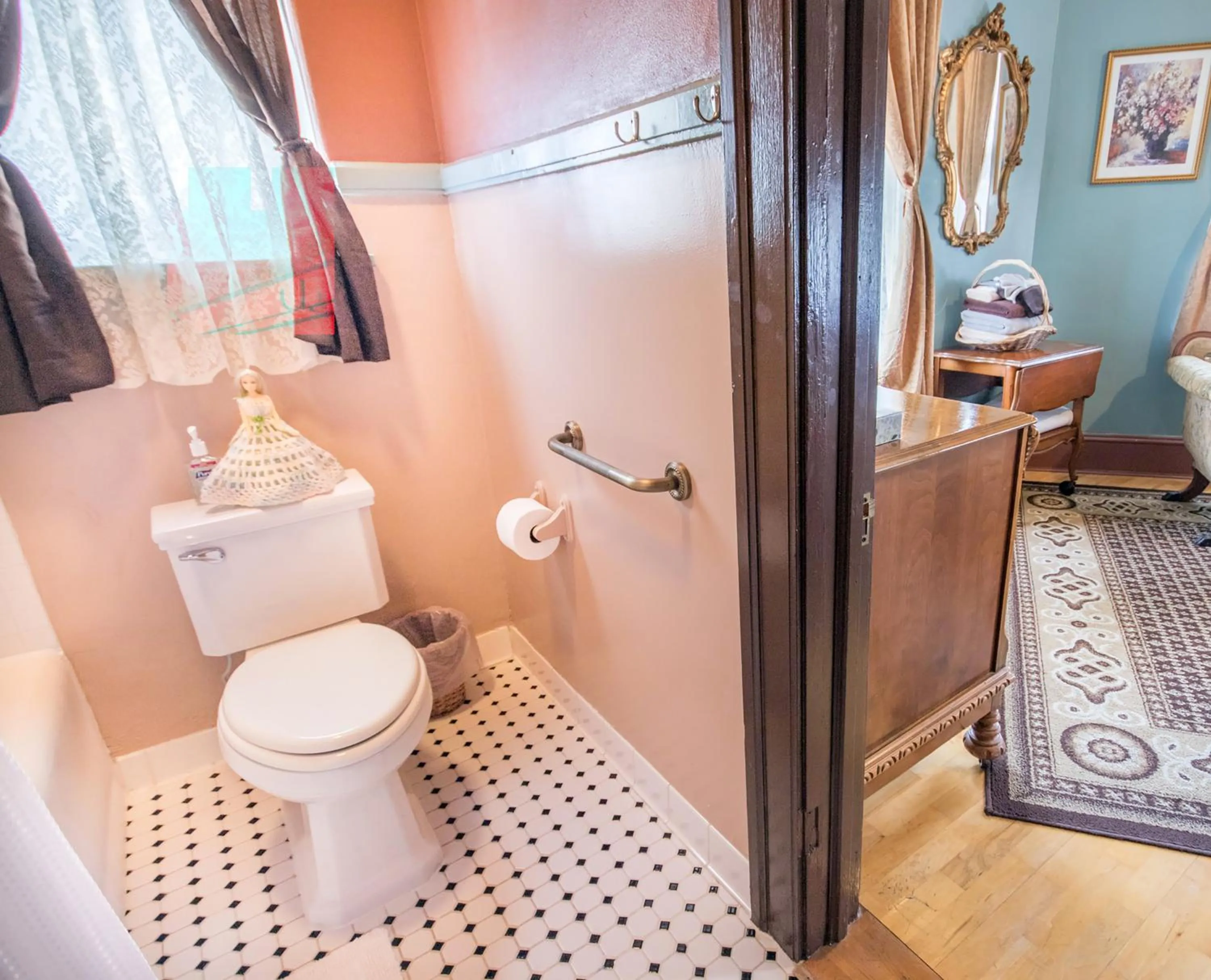 Toilet in The Edgewater Hotel