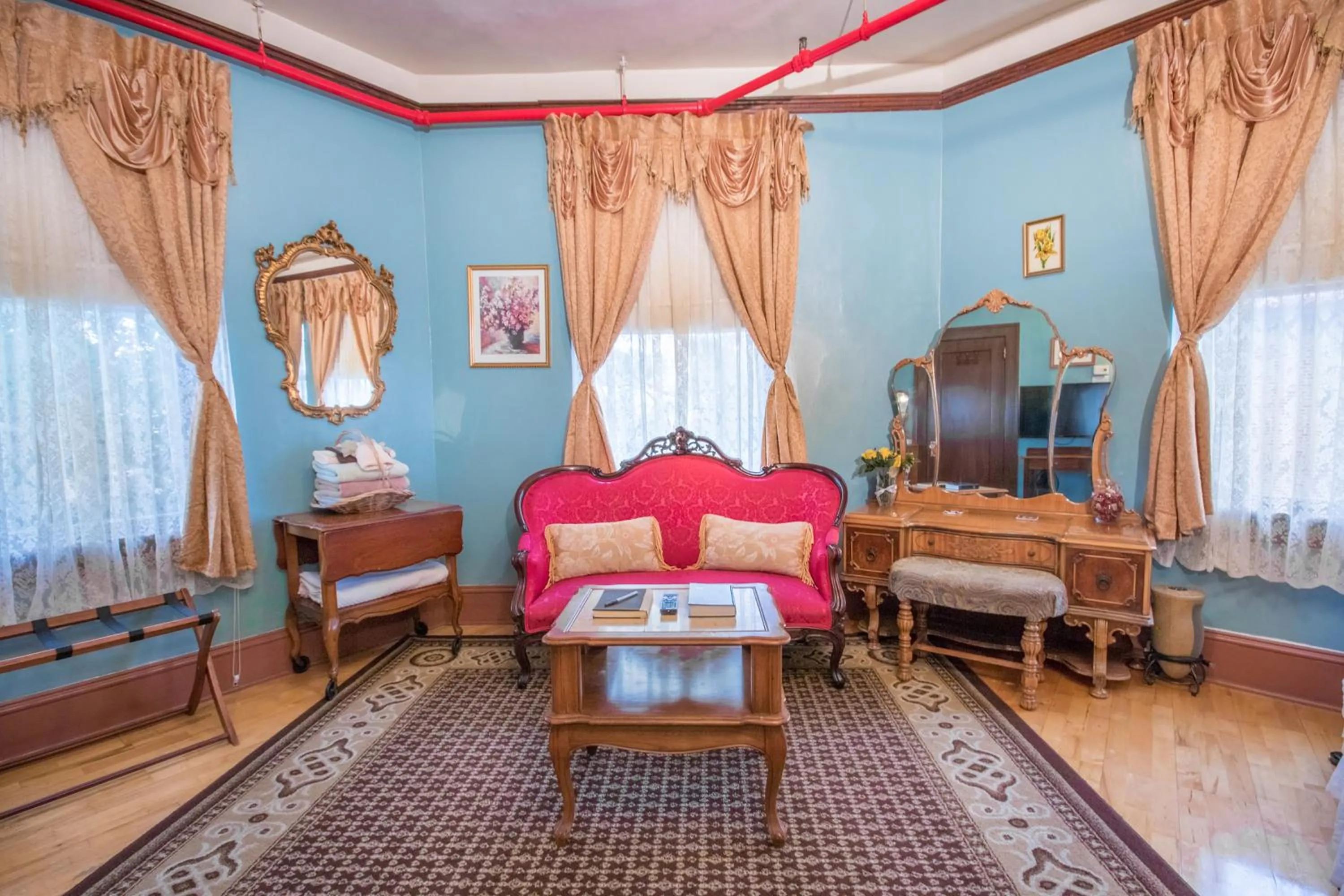 Seating area in The Edgewater Hotel