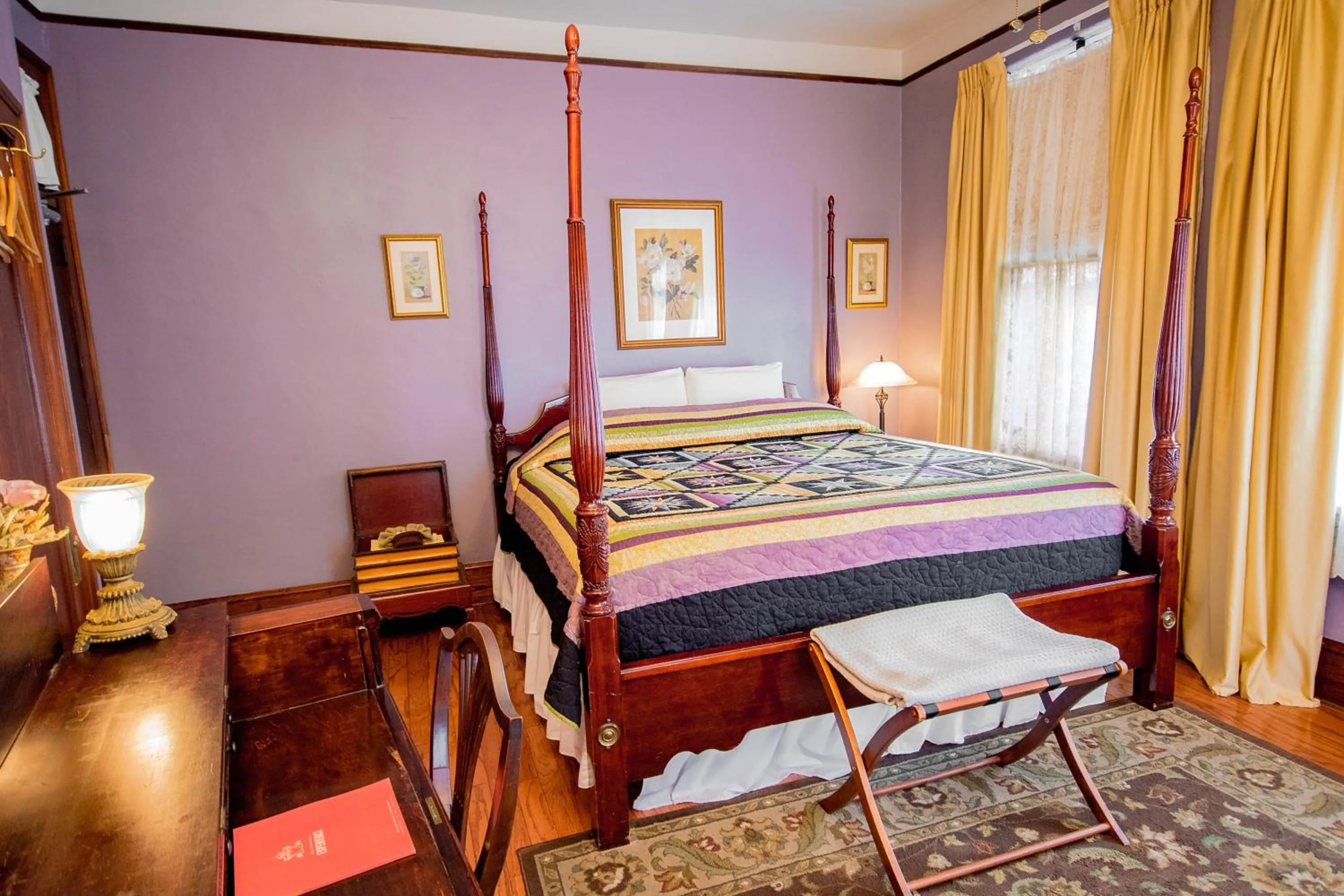 Bedroom in The Edgewater Hotel