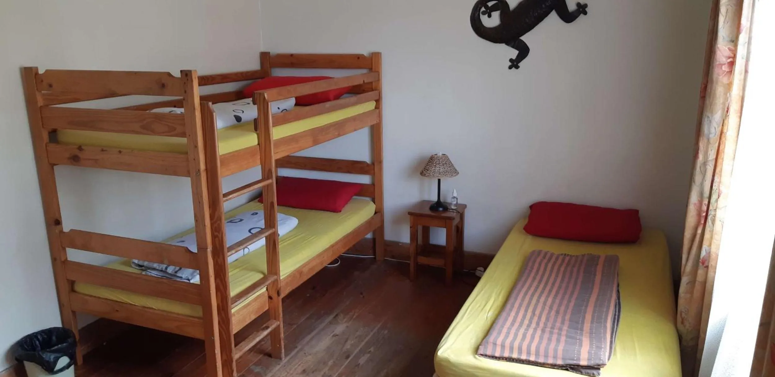 Property building, Bed in Jikeleza Lodge