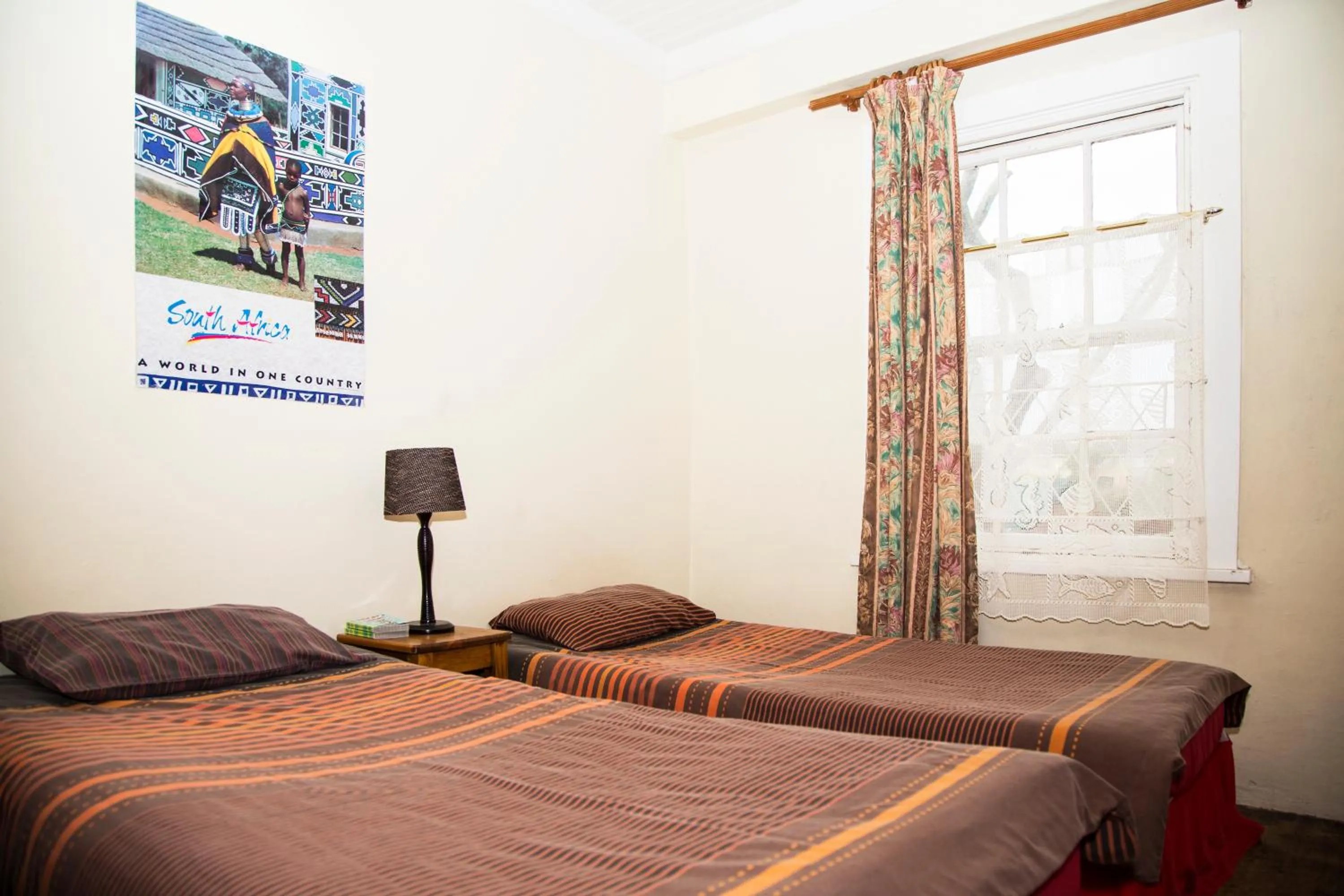 Photo of the whole room, Bed in Jikeleza Lodge