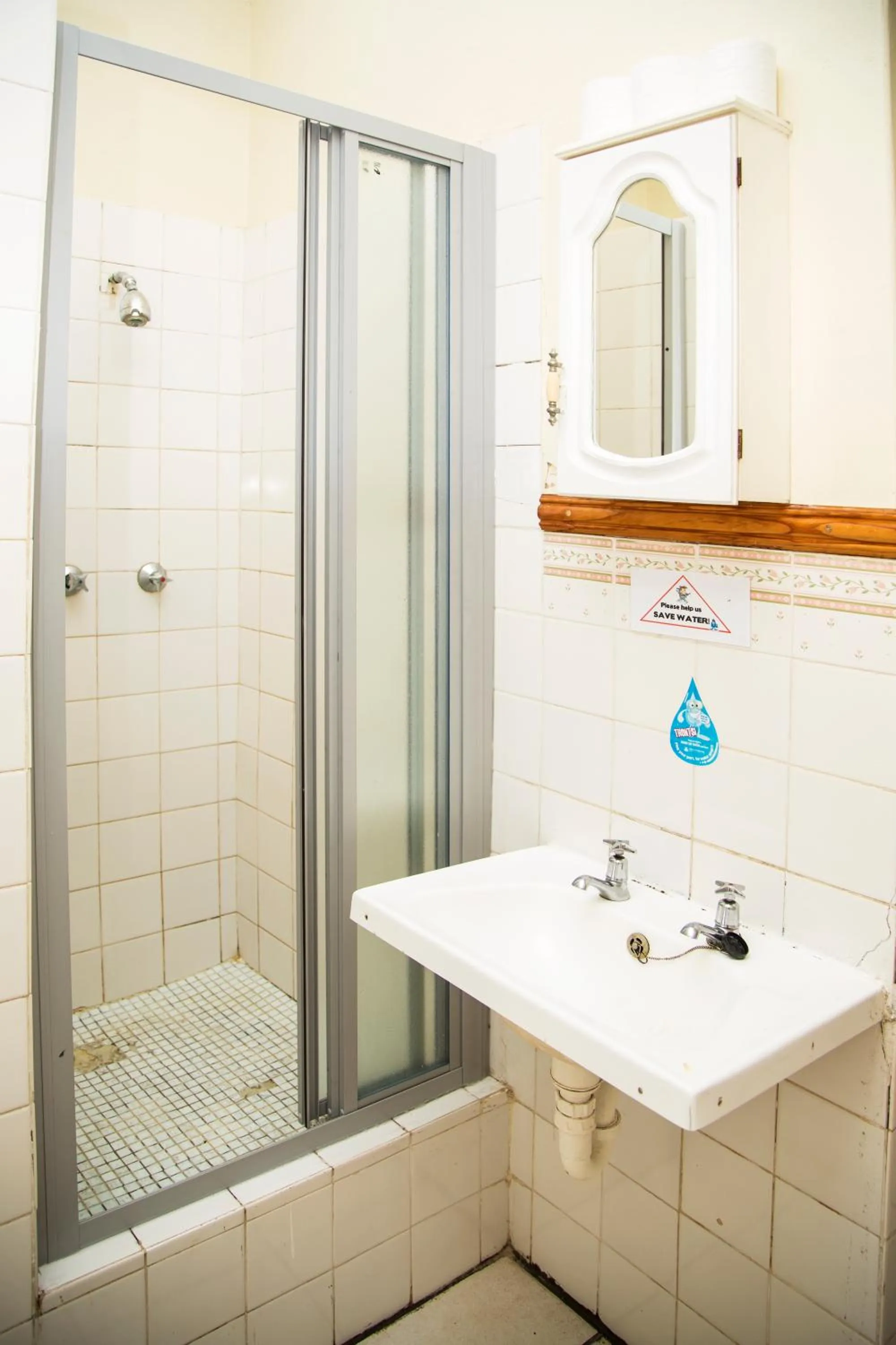 Bathroom in Jikeleza Lodge