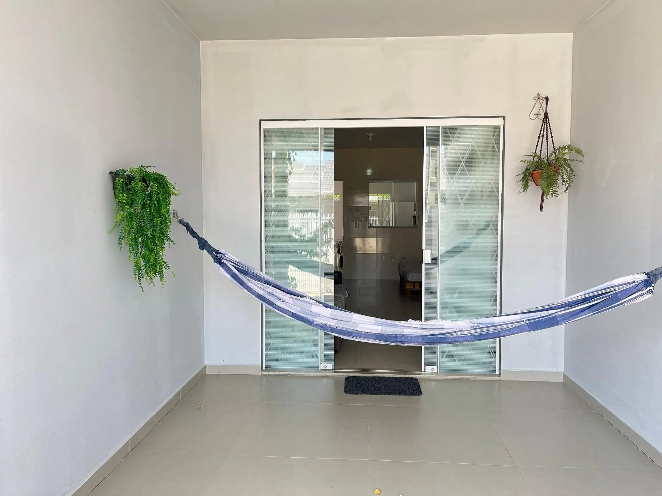 Facade/entrance in Apenas 700m do mar e 25min do Beto Carrero