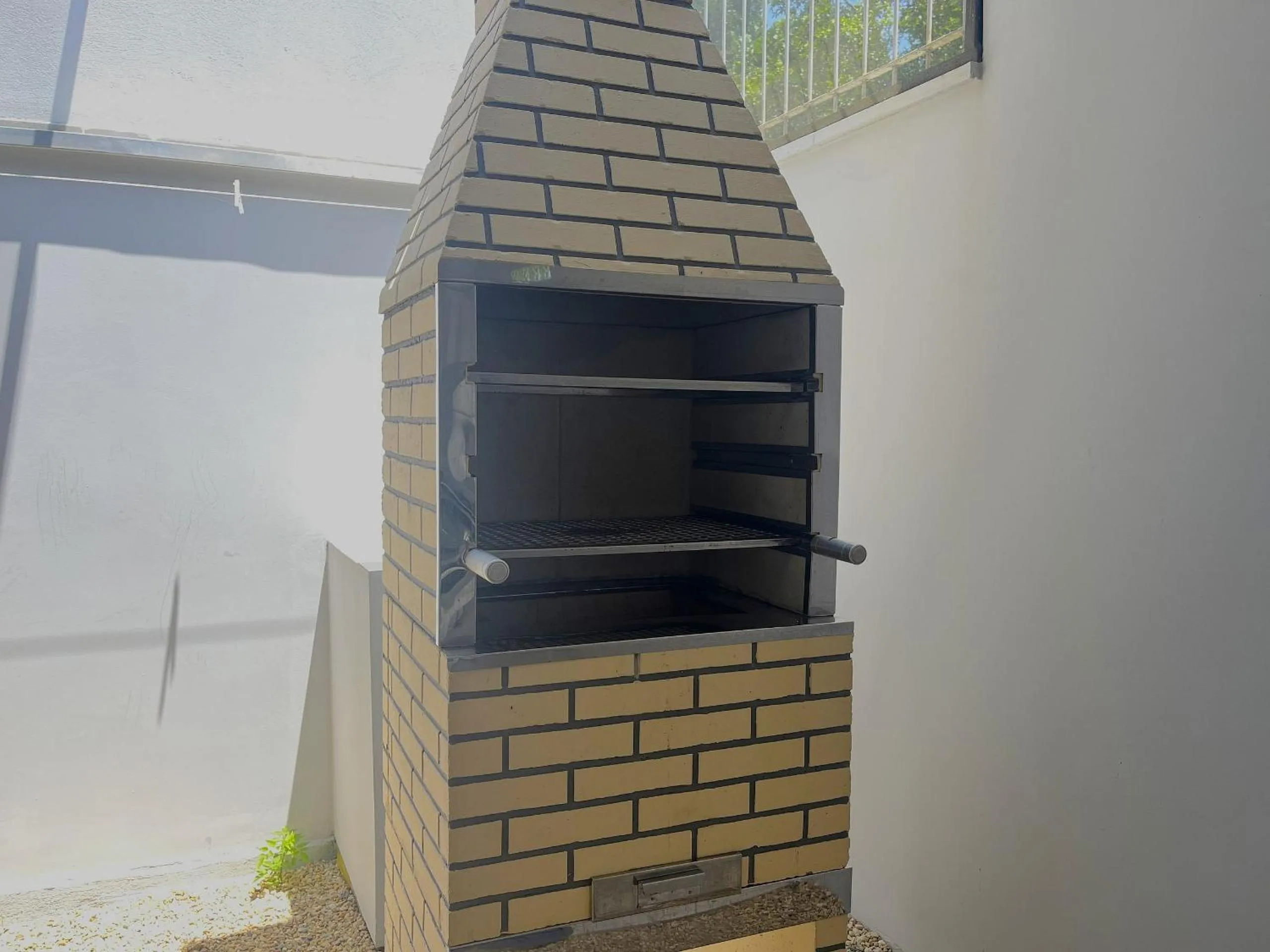 Kitchen or kitchenette in Apenas 700m do mar e 25min do Beto Carrero