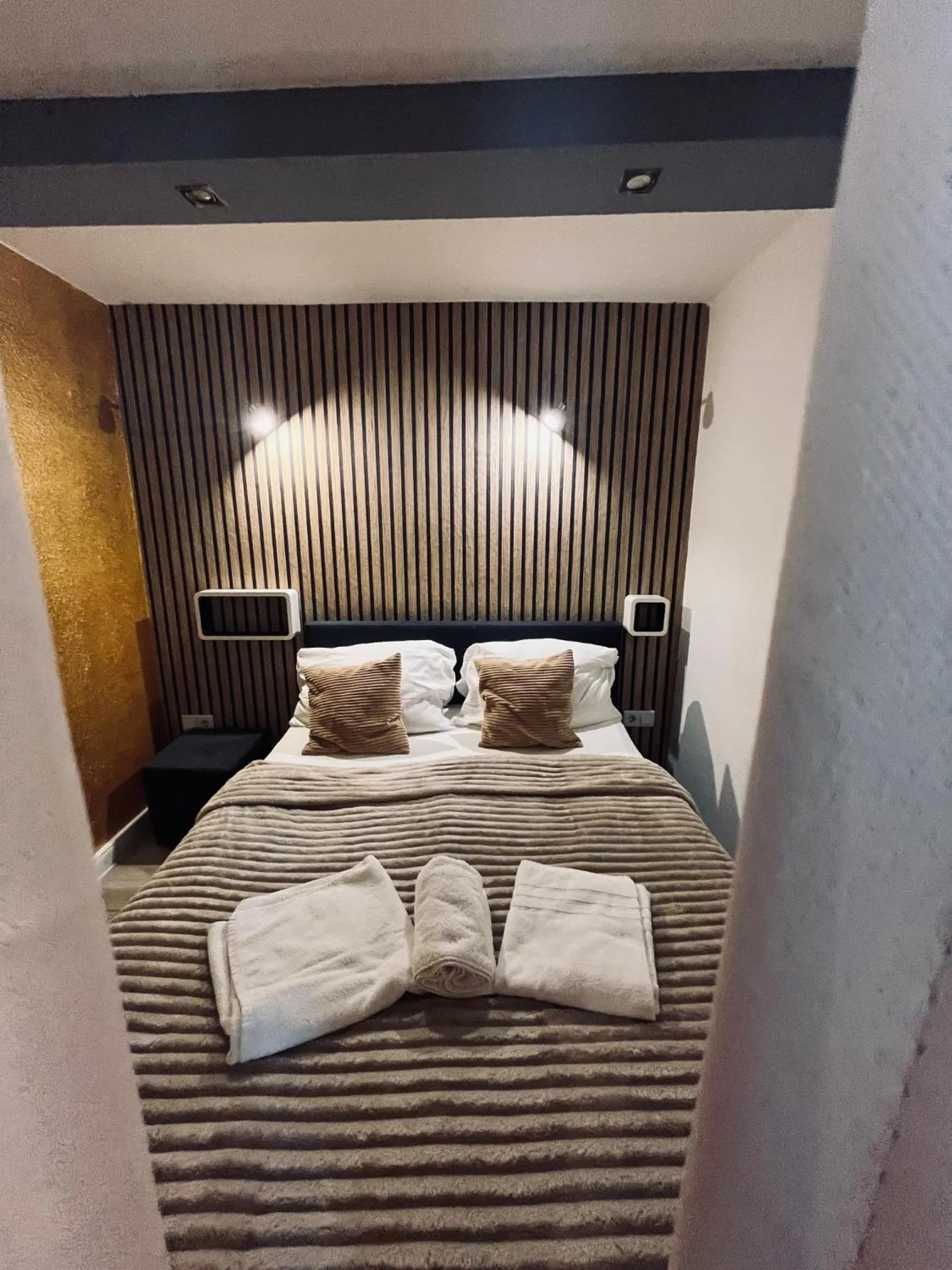 Studio Apartment - single occupancy in Feldhouse