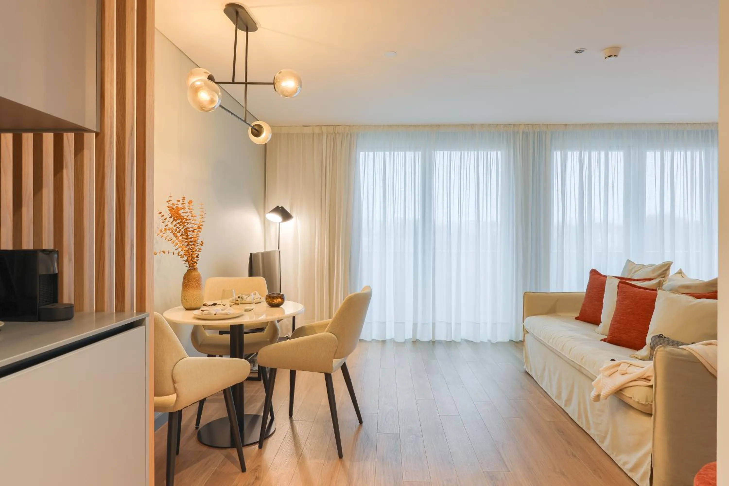 Kitchen or kitchenette in Nôma Living Icon Apartments