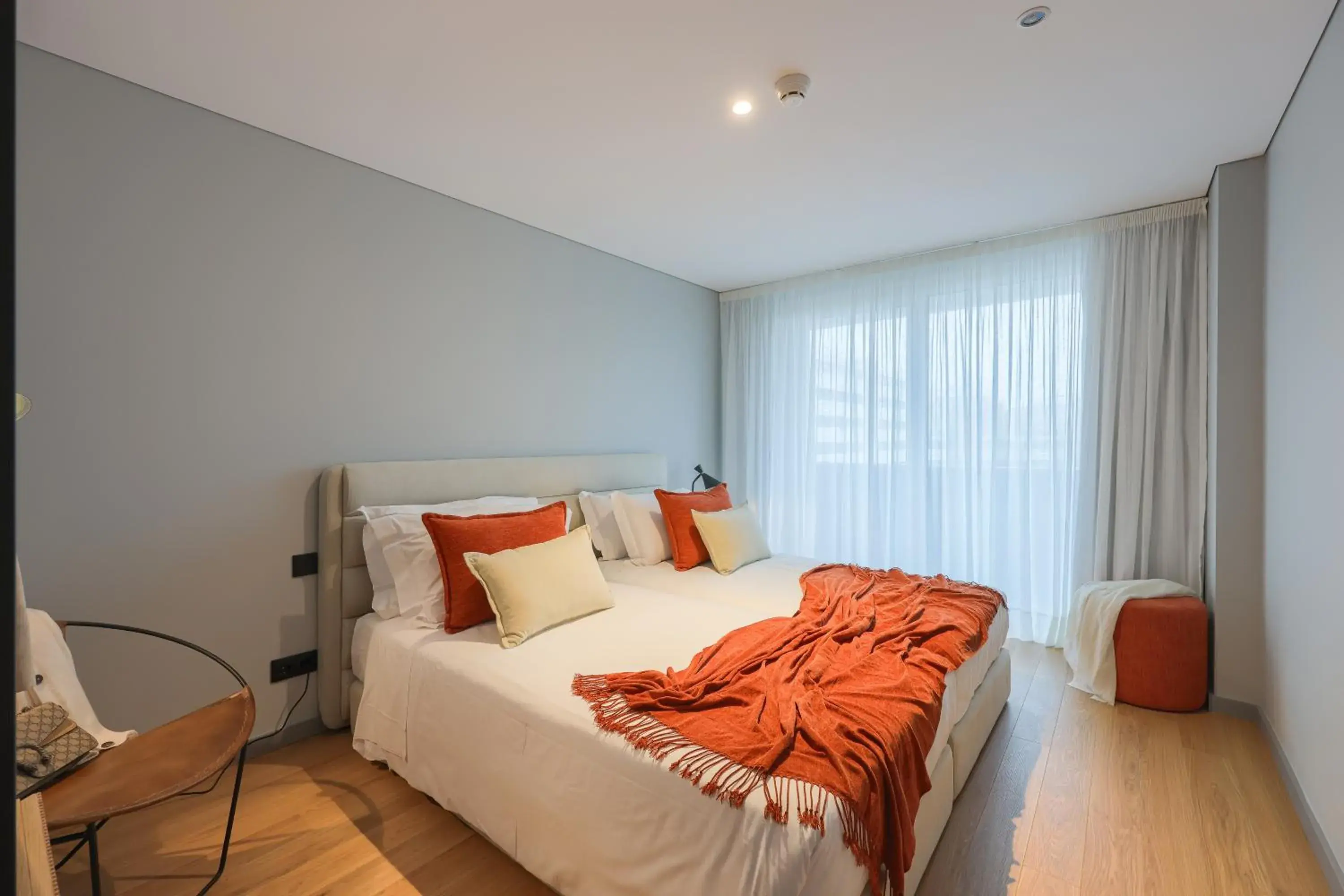 One-Bedroom Apartment with Balcony in Nôma Living Icon Apartments One-Bedroom Apartment with Balcony in Nôma Living Icon Apartments