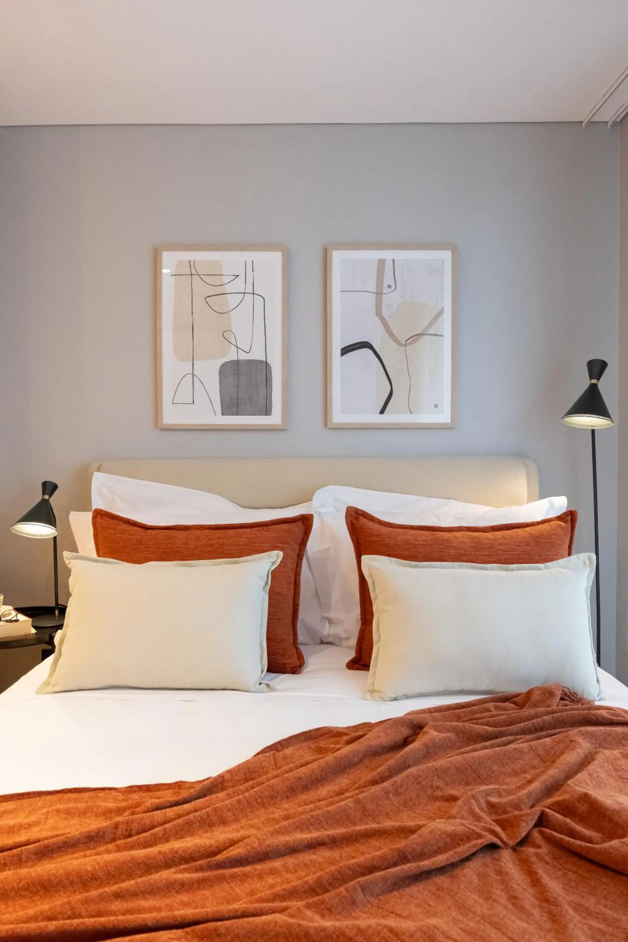 Bedroom, Bed in Nôma Living Icon Apartments