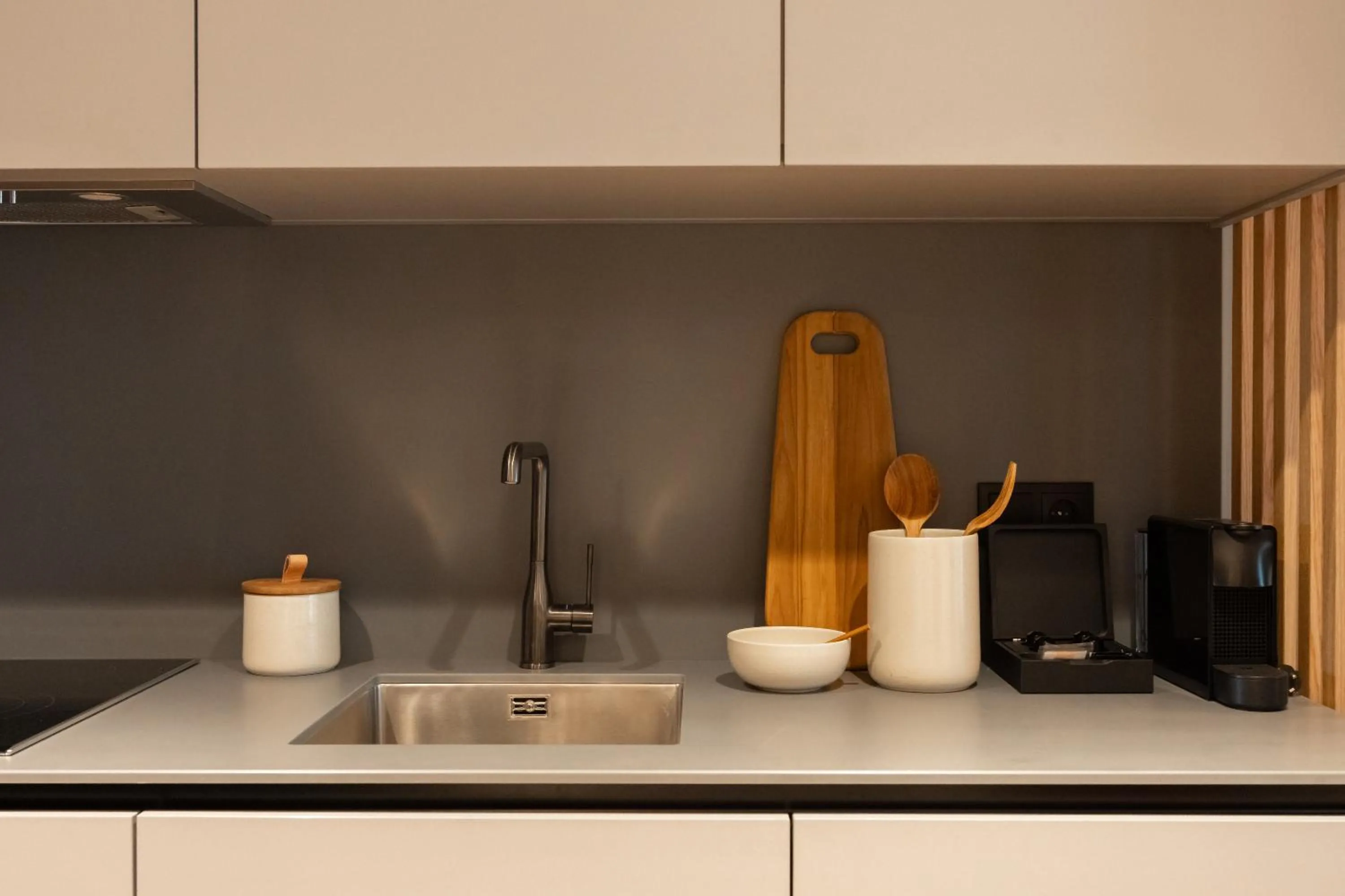 Kitchen or kitchenette in Nôma Living Icon Apartments