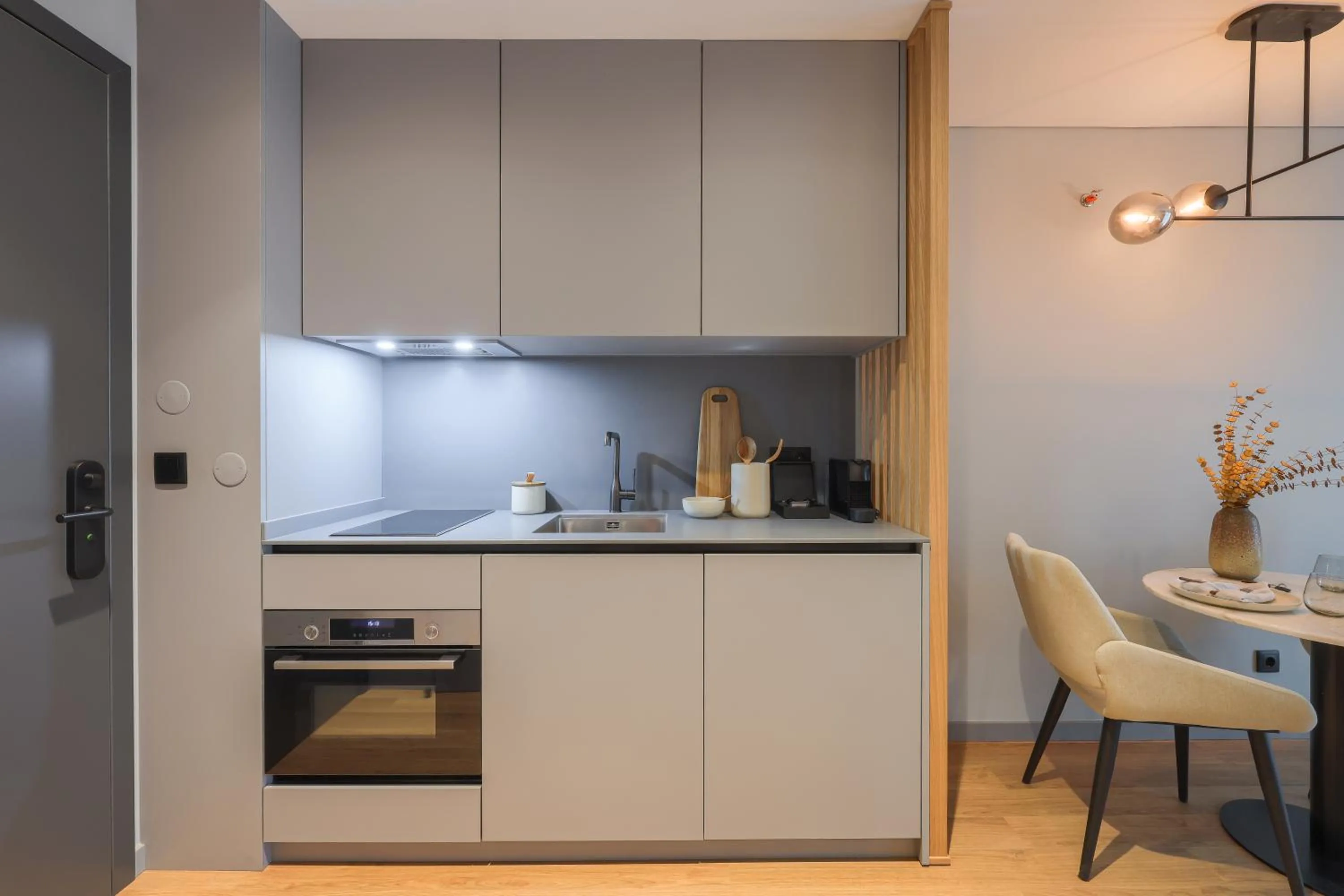 Kitchen or kitchenette in Nôma Living Icon Apartments