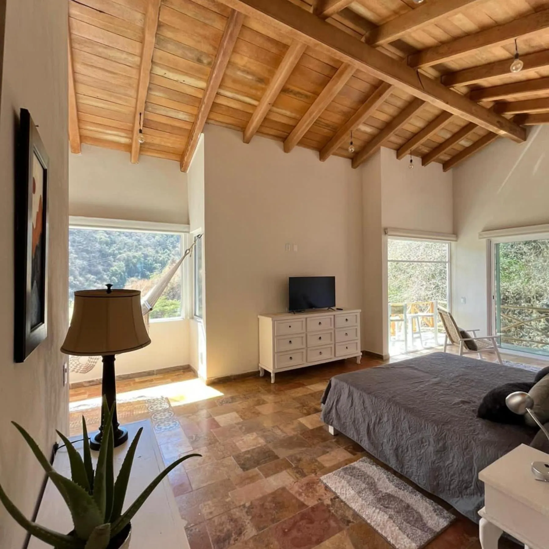Photo of the whole room, Bed in La Dulce Vista Hotel & Villas - Sierra Madre Puerto Vallarta