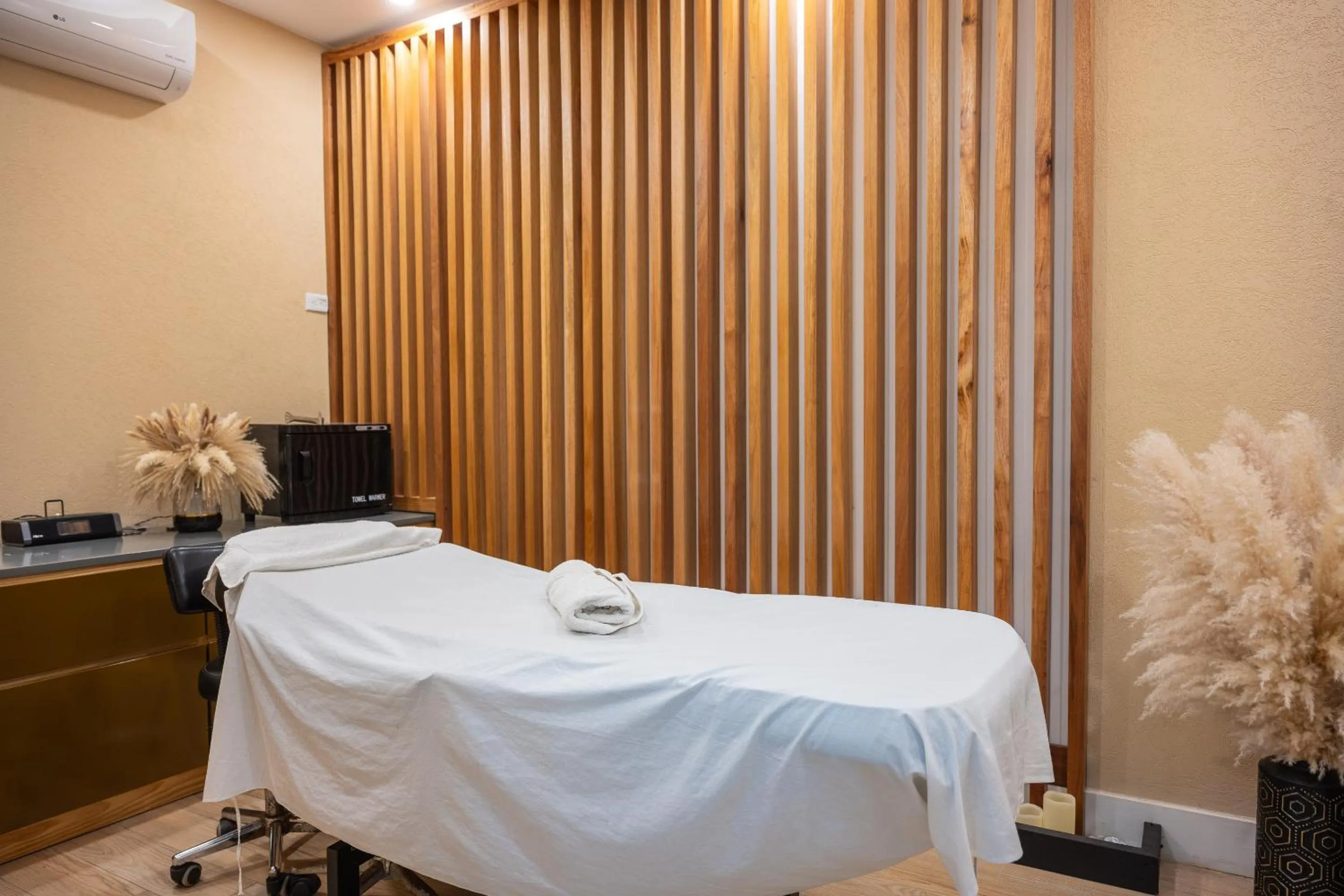 Massage in Grand Coastal Hotel