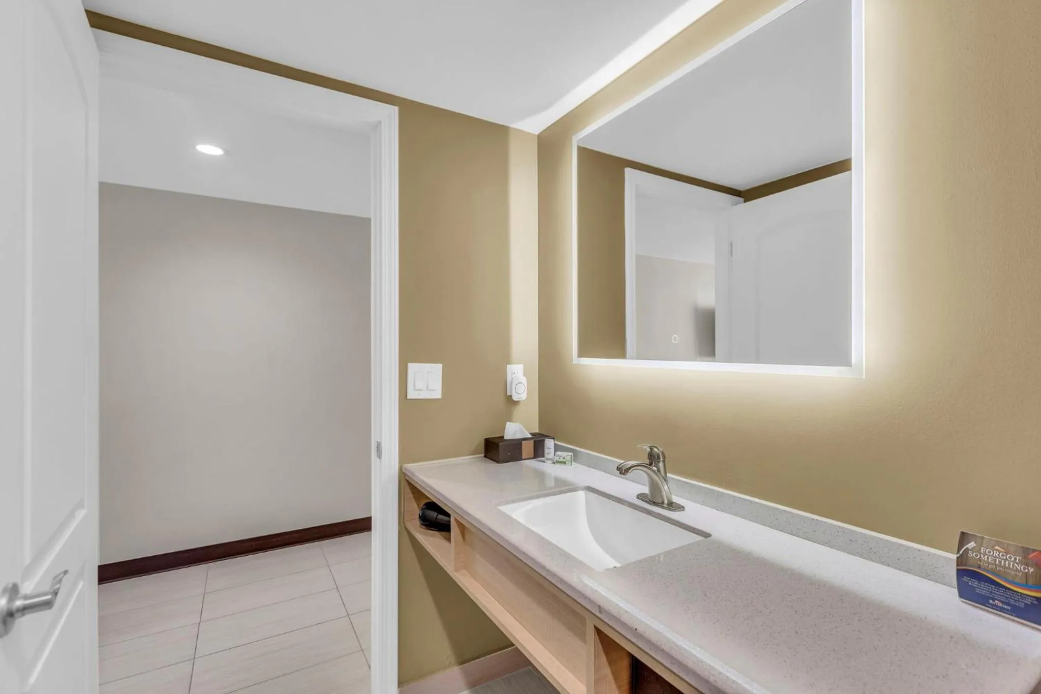 Bathroom in KC Inn Hotel Kansas City