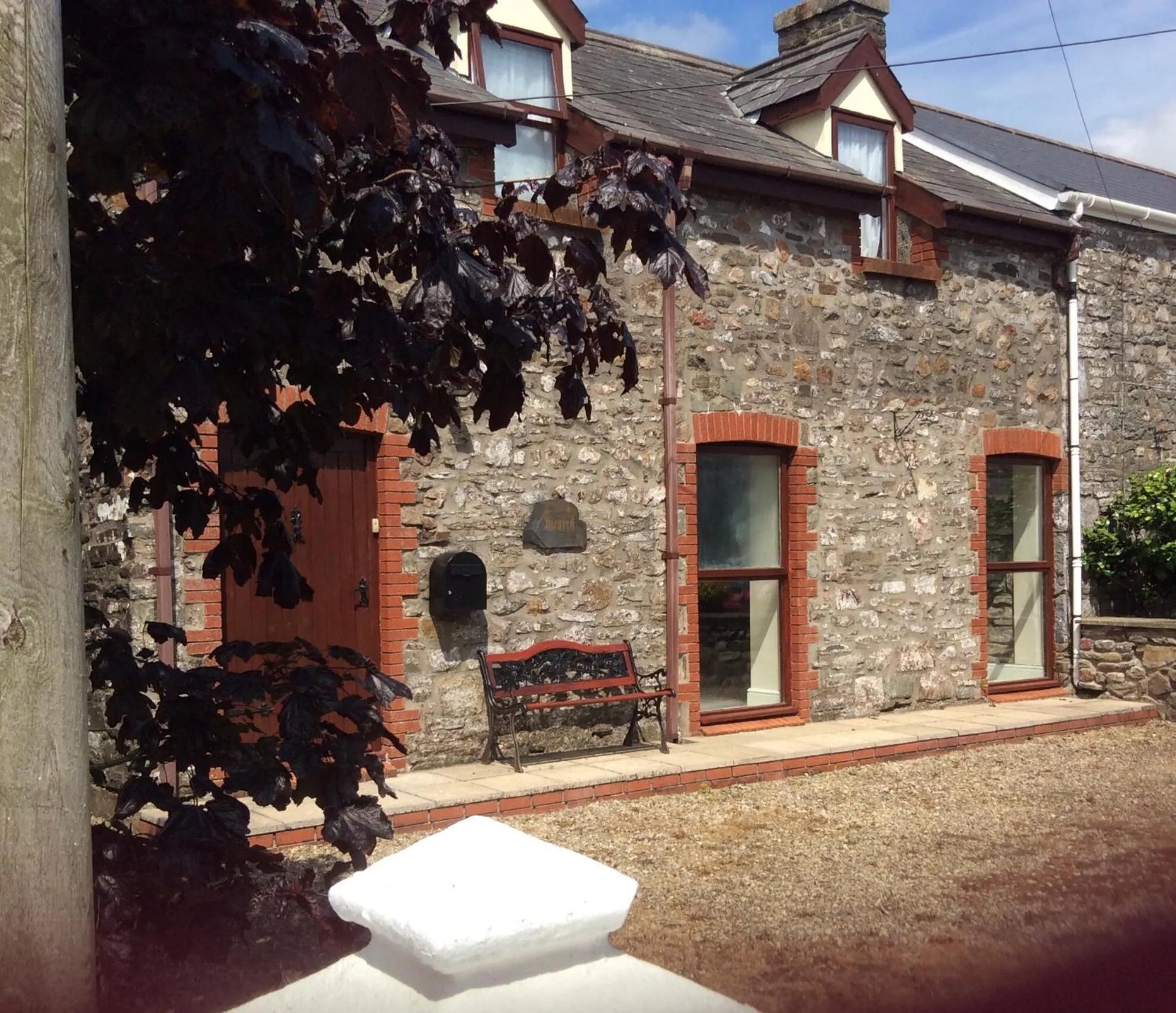Three-Bedroom House in Y Buarth