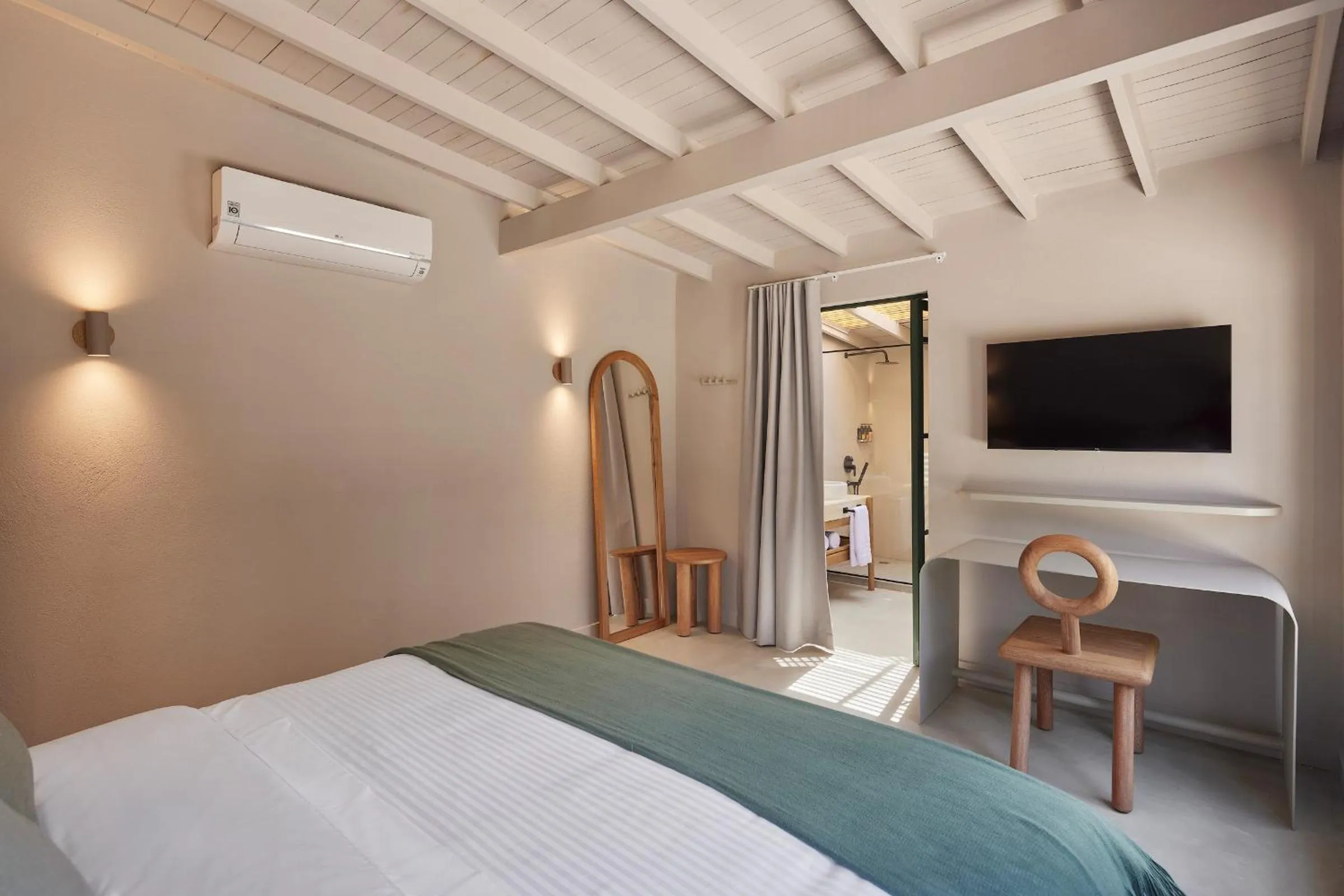 Seating area, Bed in Antipoda Hotel Boutique