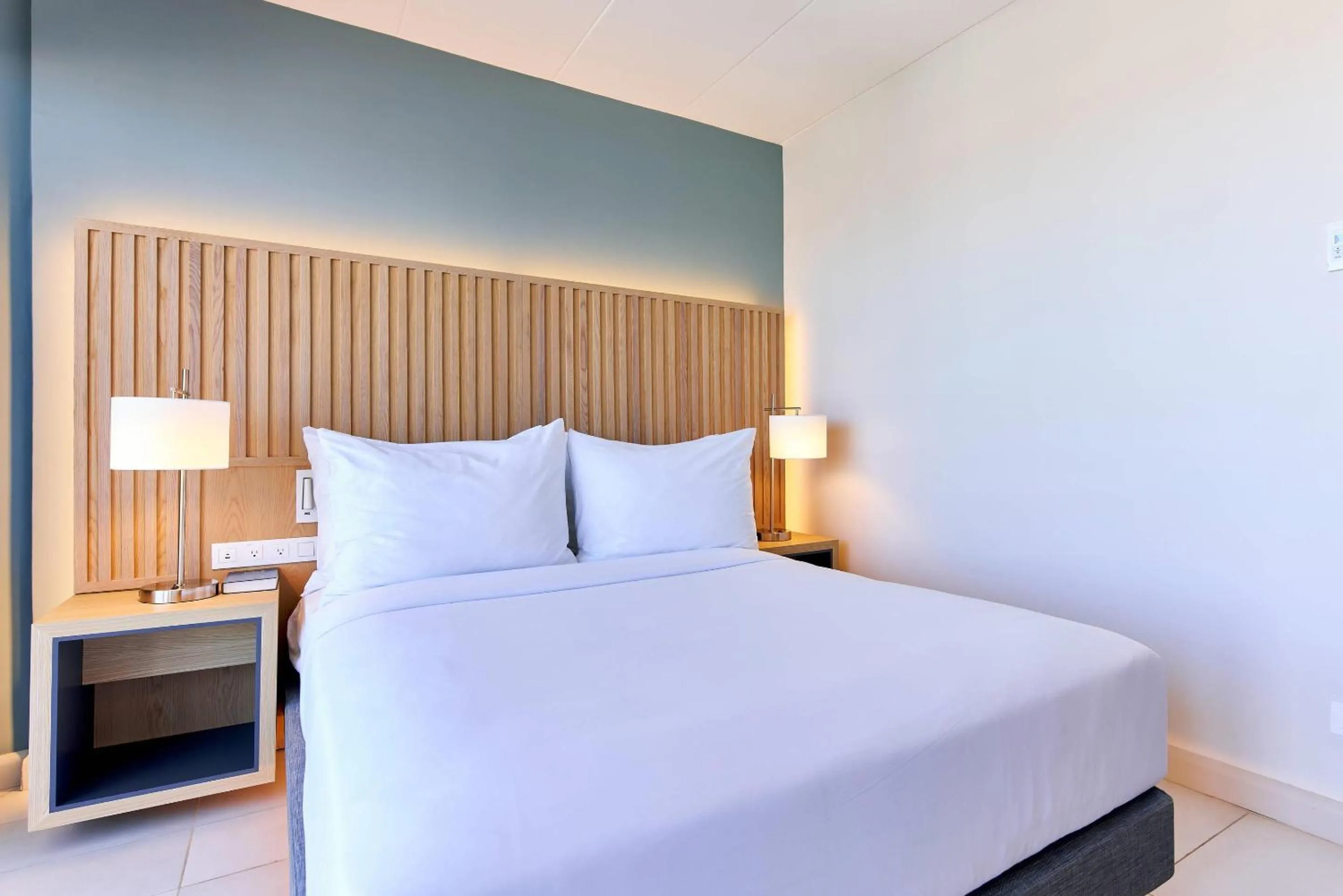 Bedroom, Bed in Radisson Hotel Paramaribo