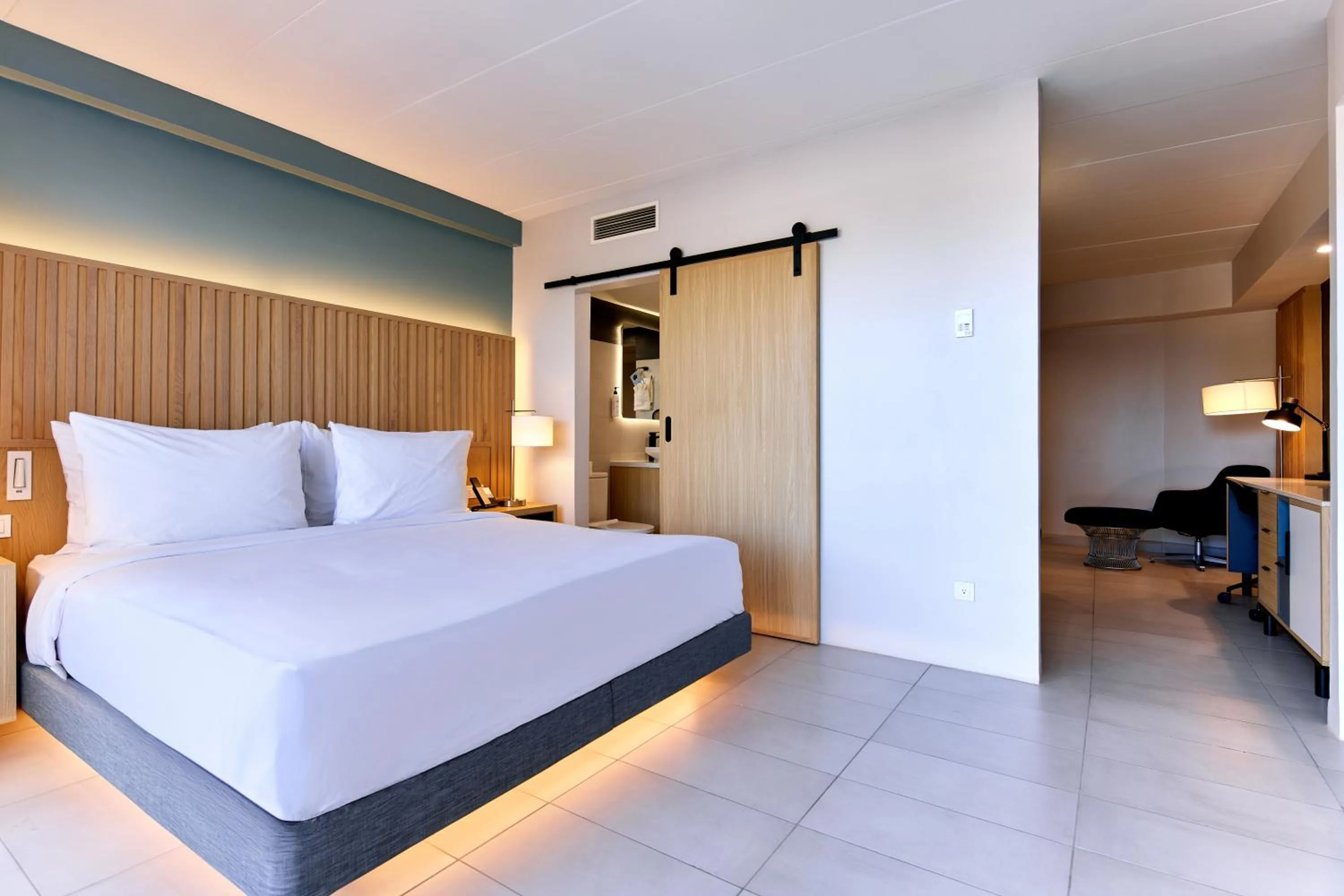 Bed in Radisson Hotel Paramaribo