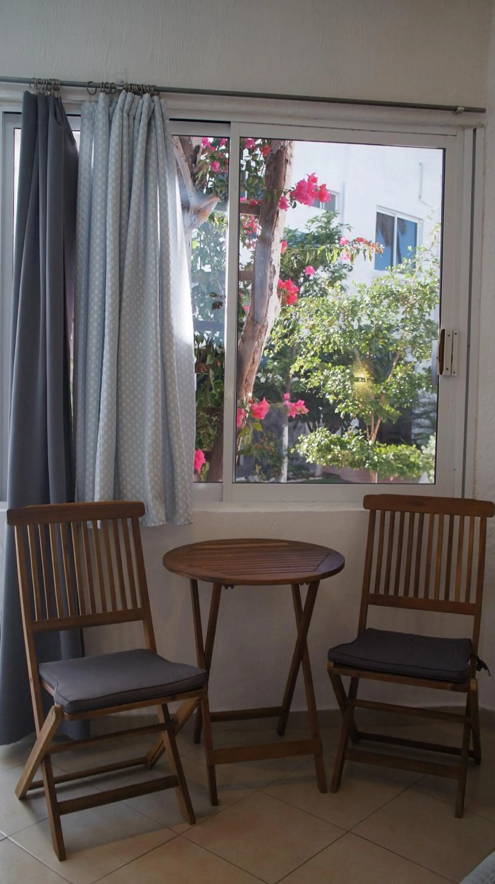 Inner courtyard view in Hotel Allende