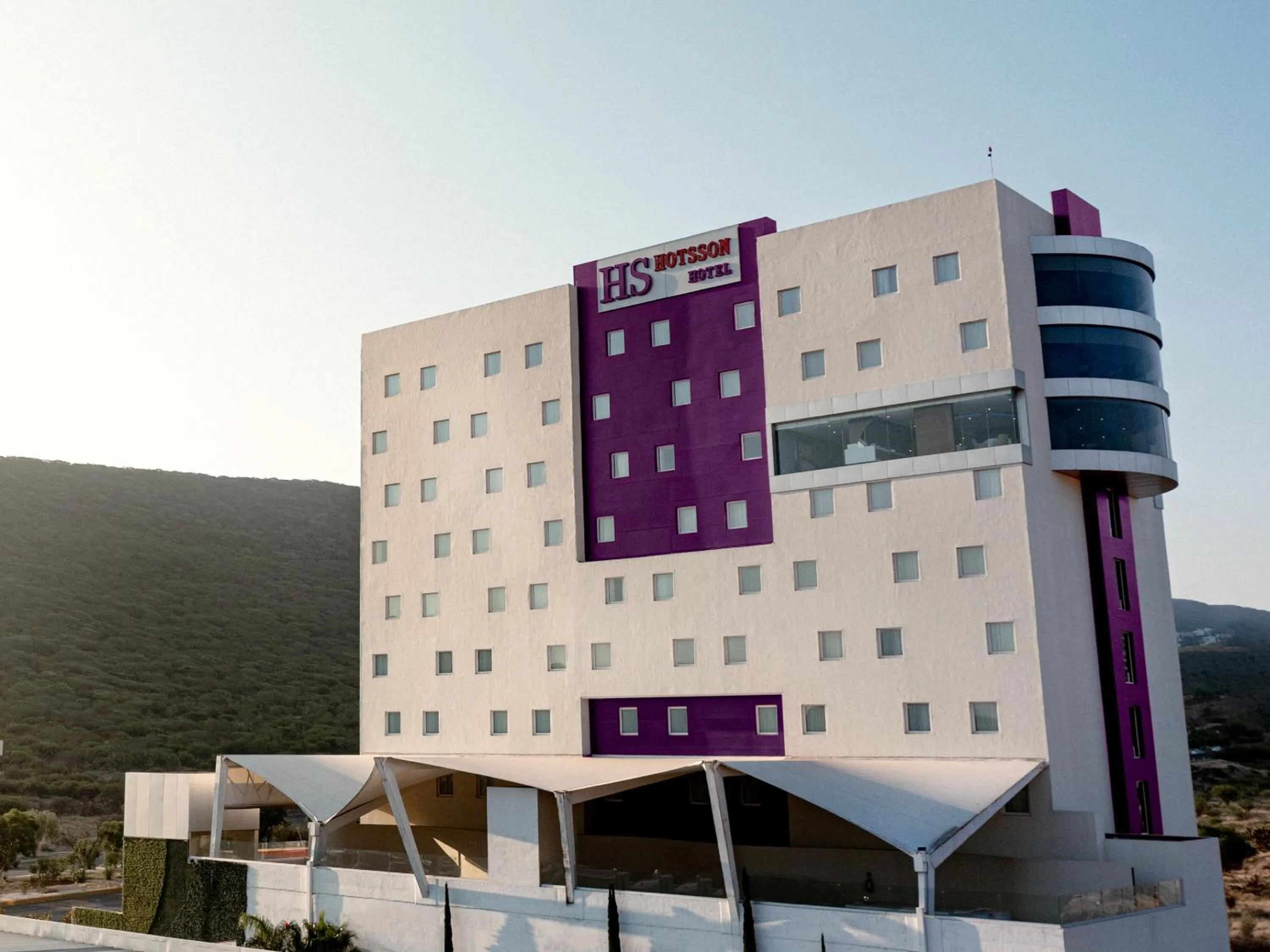Facade/entrance in HS HOTSSON Hotel Queretaro