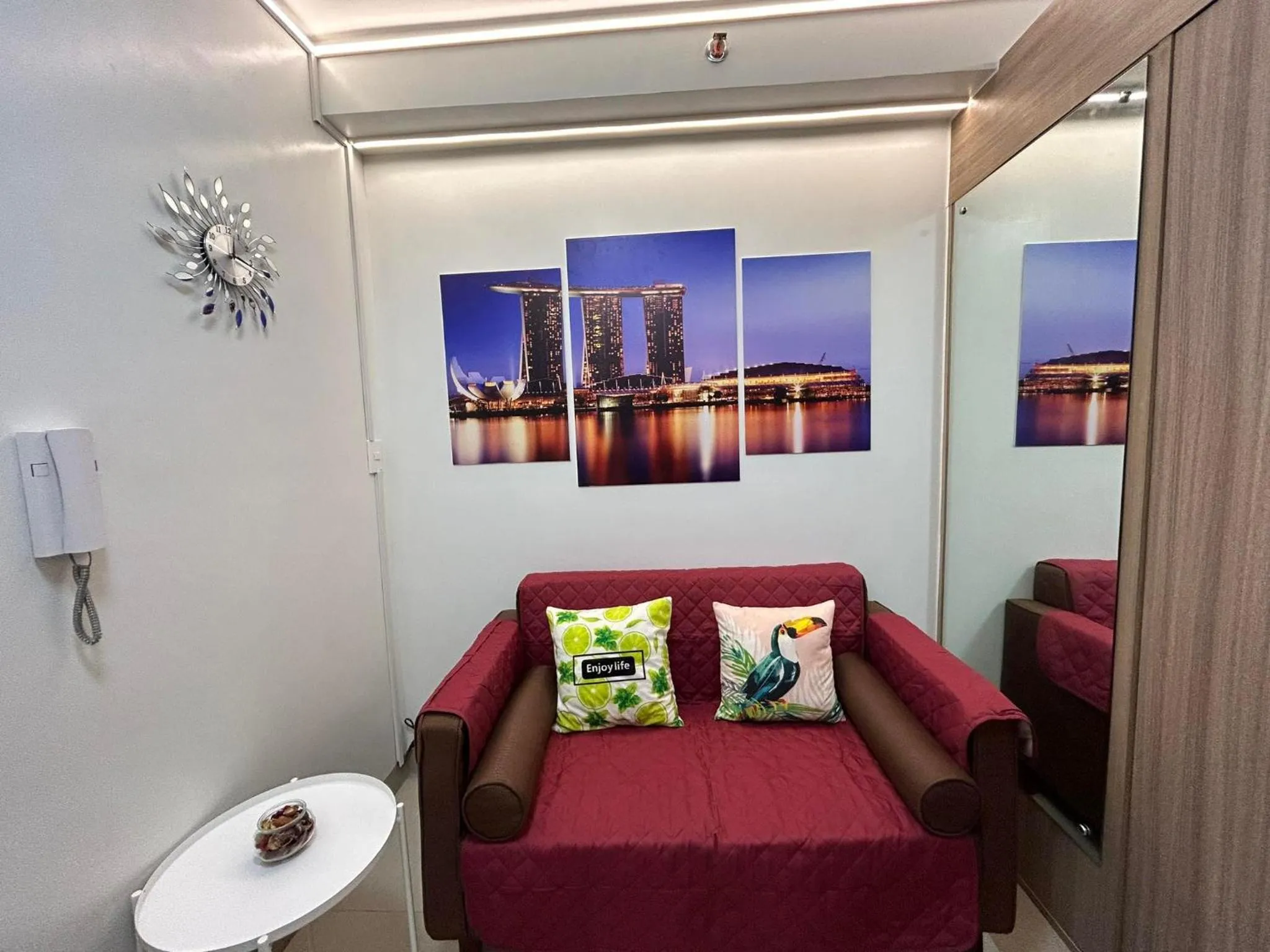 Living room in Shore Residences MOA Dynastel Staycation