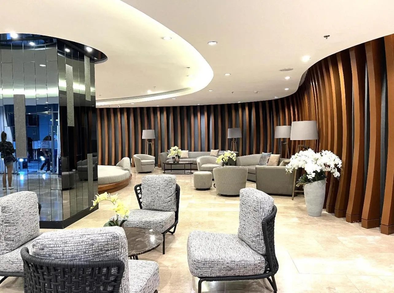 Lobby or reception in Shore Residences MOA Dynastel Staycation