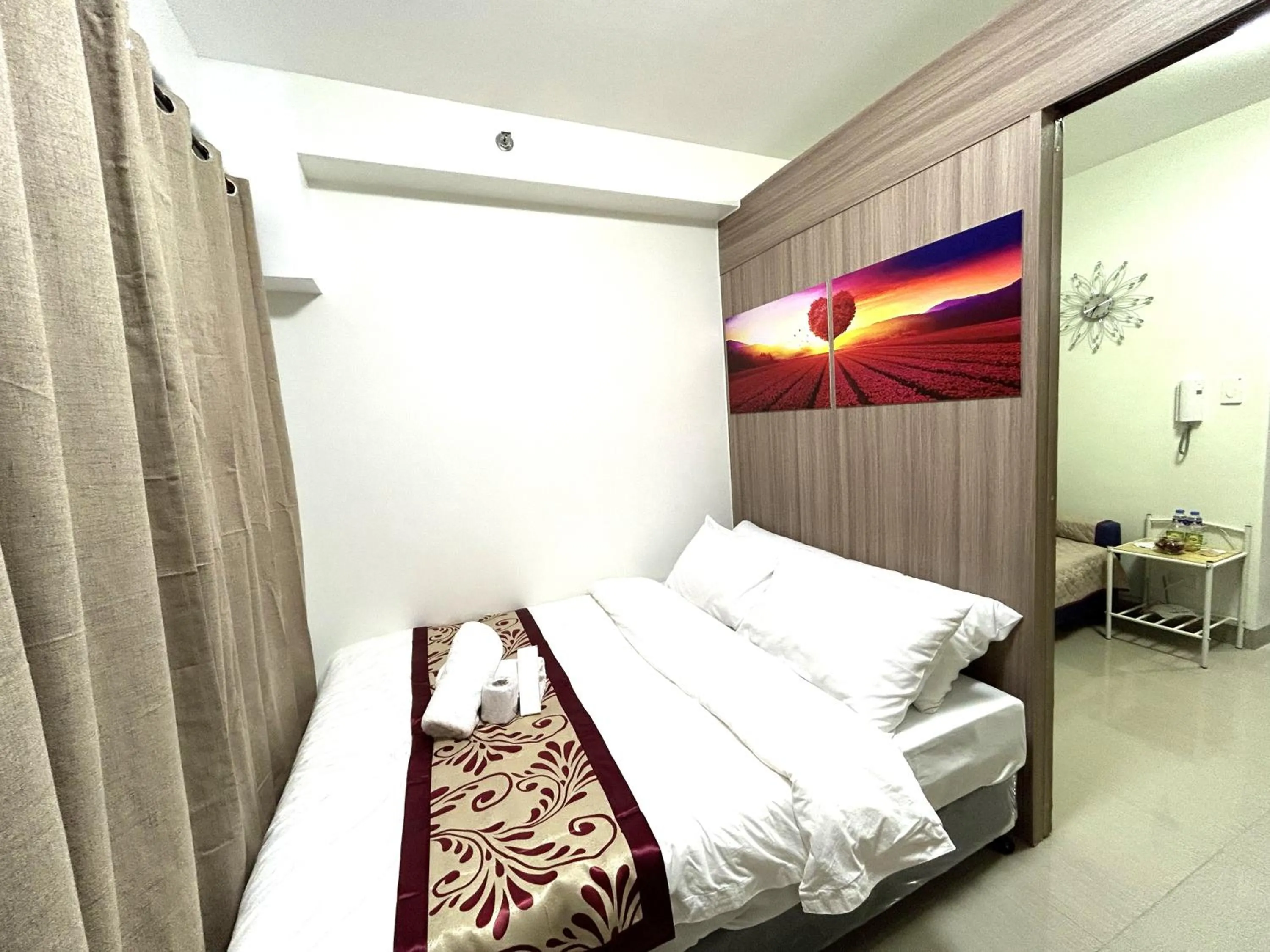 Bedroom, Bed in Shore Residences MOA Dynastel Staycation