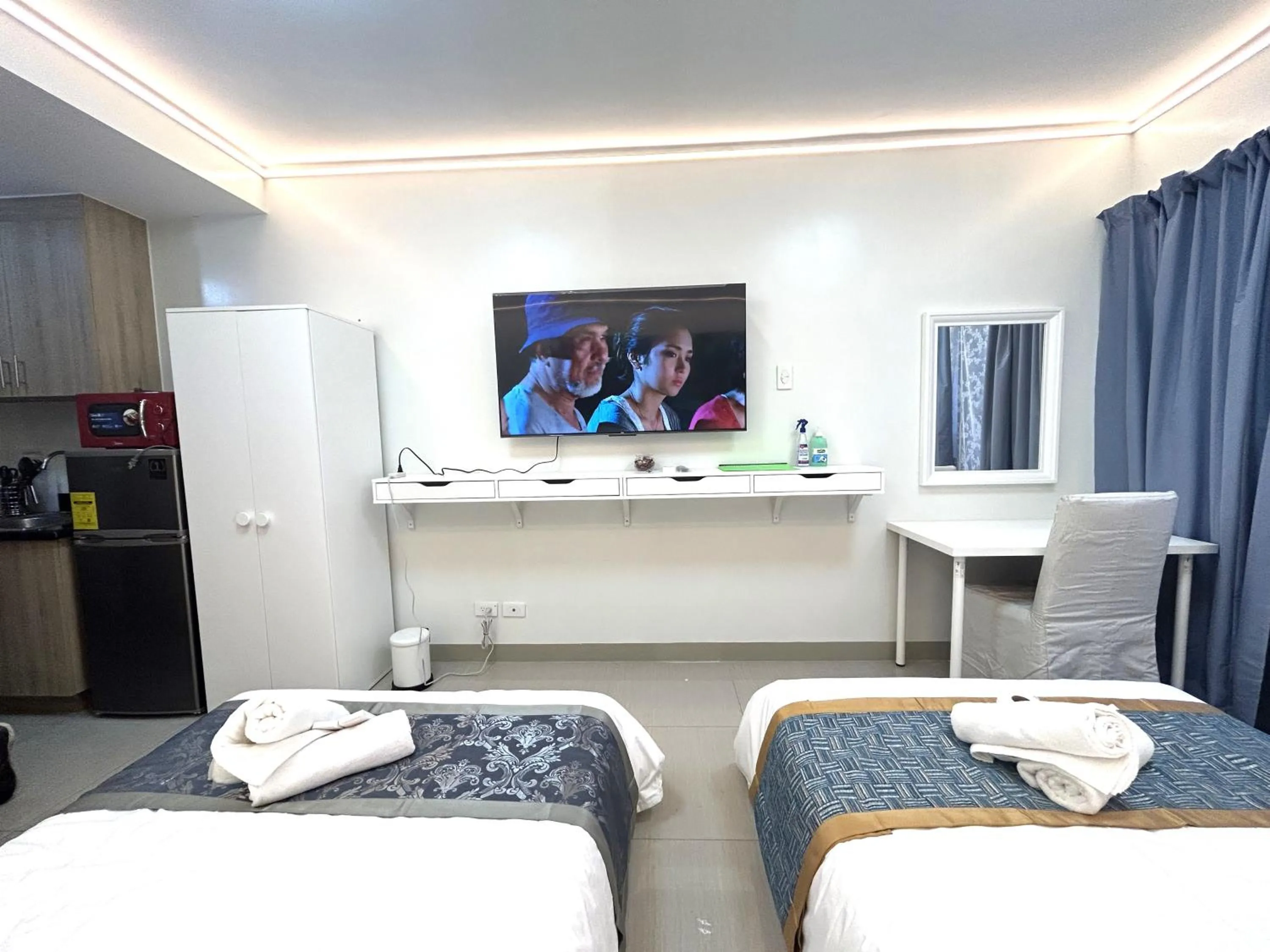 TV and multimedia, Bed in Shore Residences MOA Dynastel Staycation