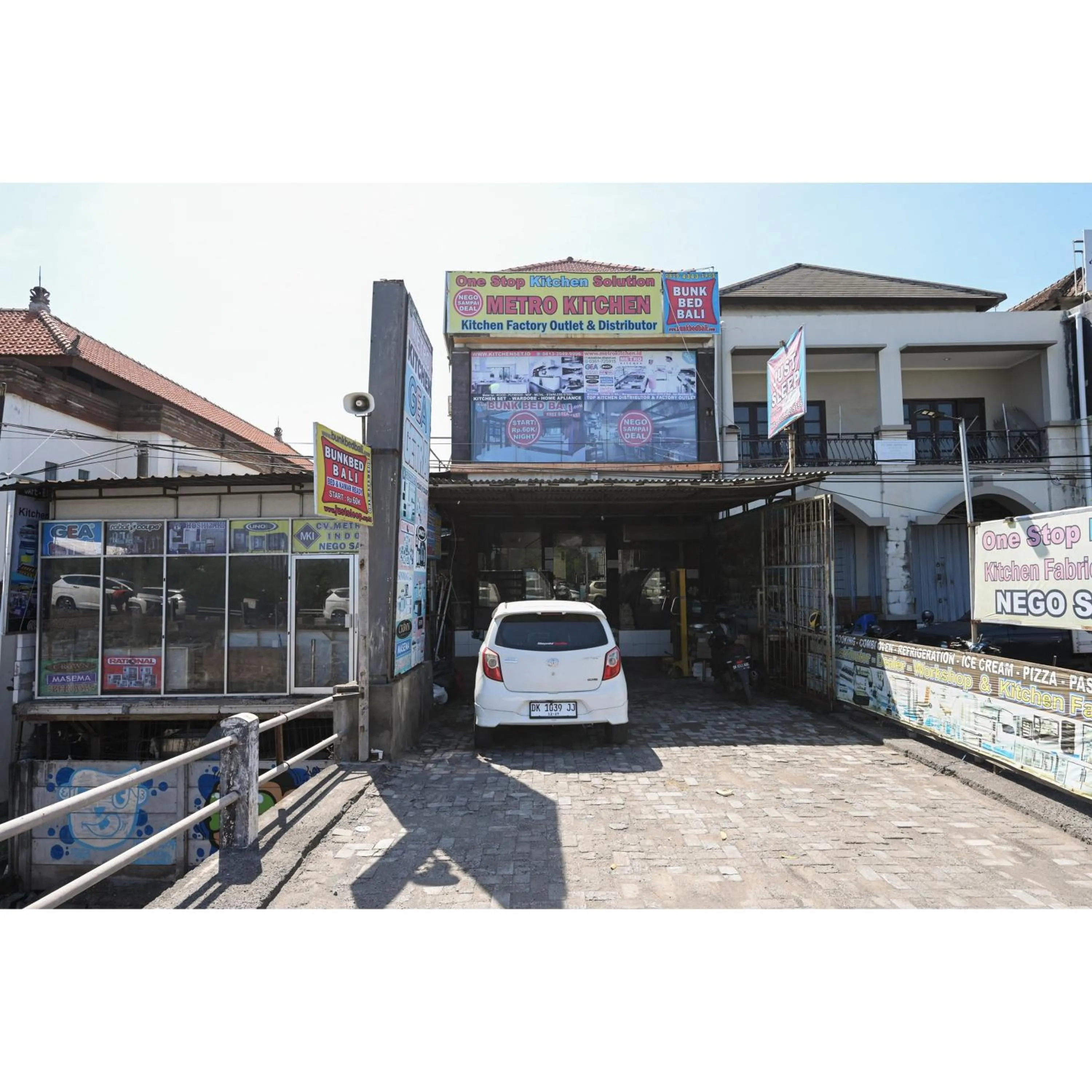 Facade/entrance in Bunk Bed Bali near Sanur Mitra RedDoorz