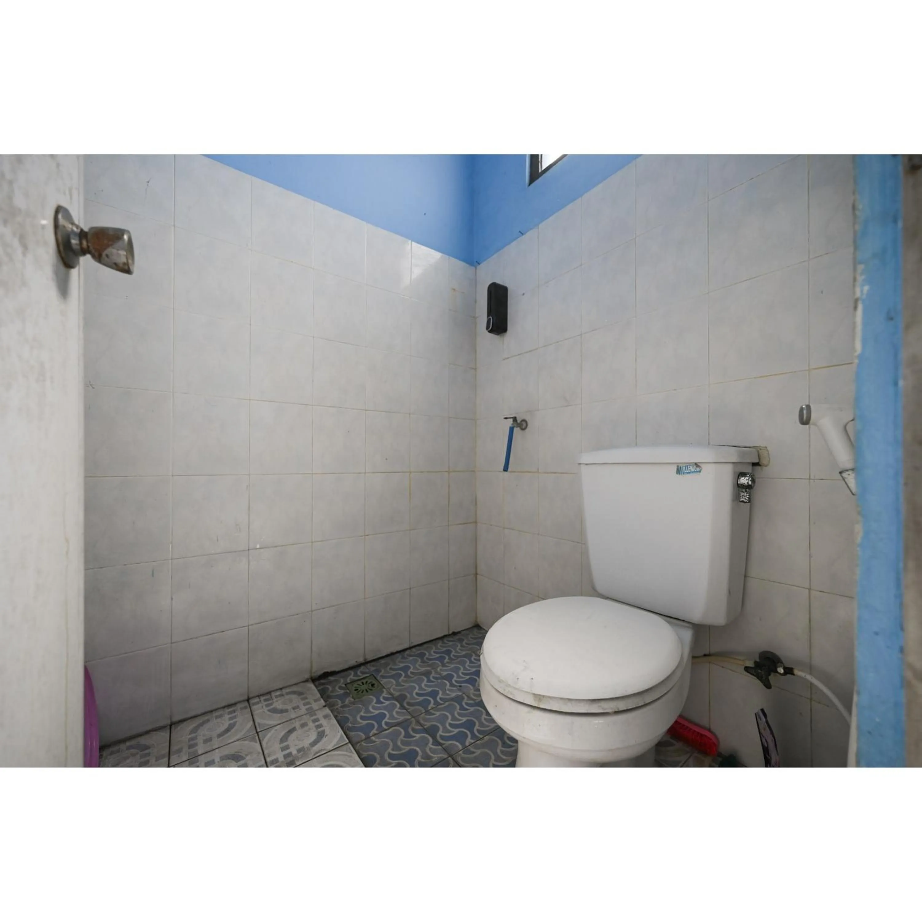 Bathroom in Bunk Bed Bali near Sanur Mitra RedDoorz