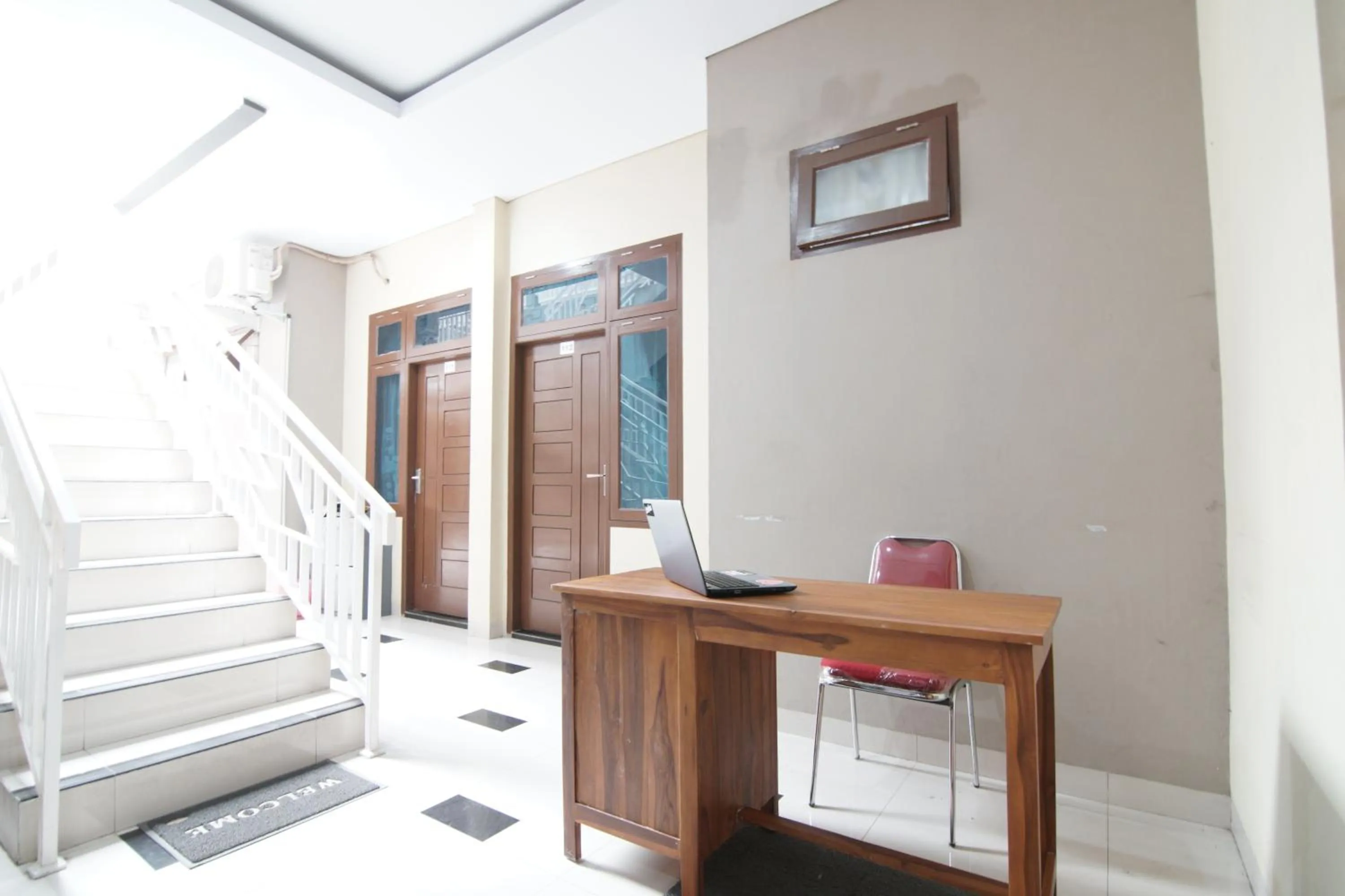 Lobby or reception in SPOT ON 93428 Pinus Jaya Syariah