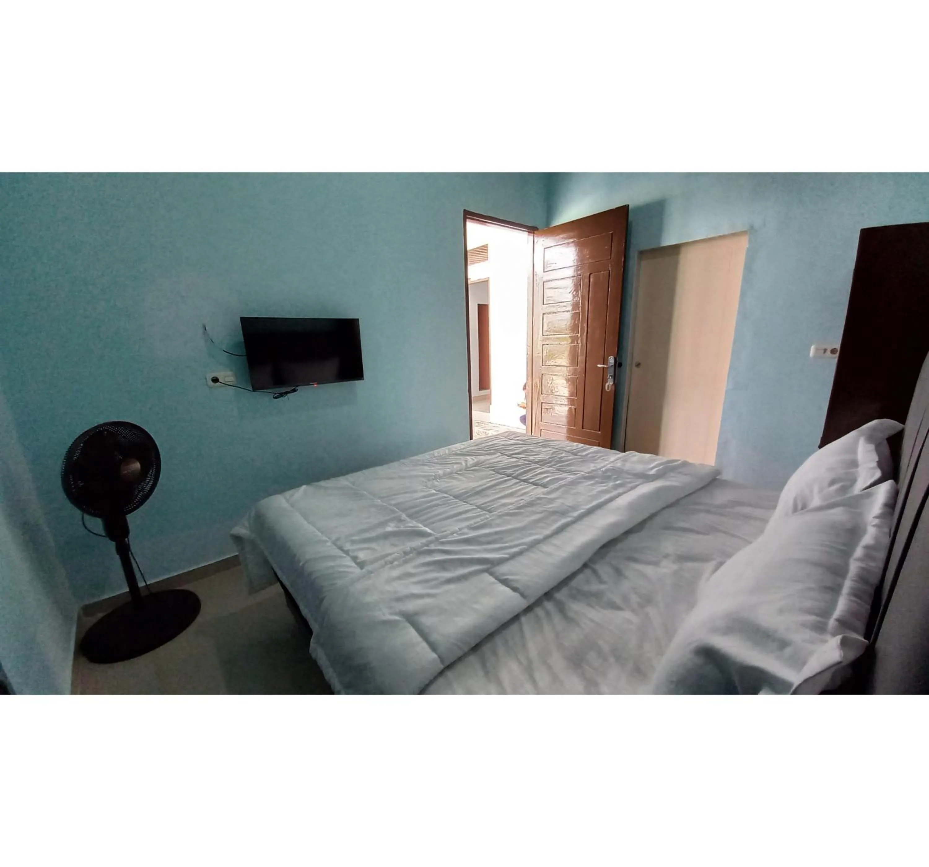 Bedroom, Bed in Hotel O Pinus Jaya SyariahNearTaman Amaryllis Pekanbaru