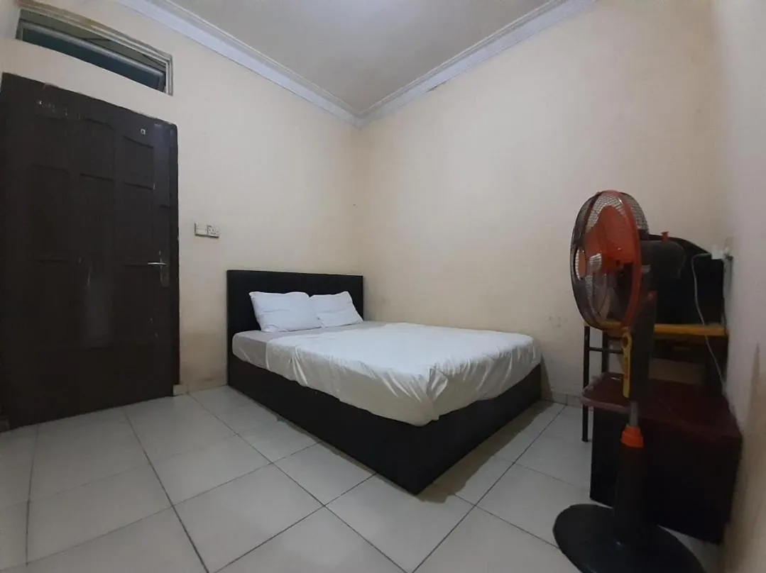Bedroom, Bed in SPOT ON 93428 Pinus Jaya Syariah